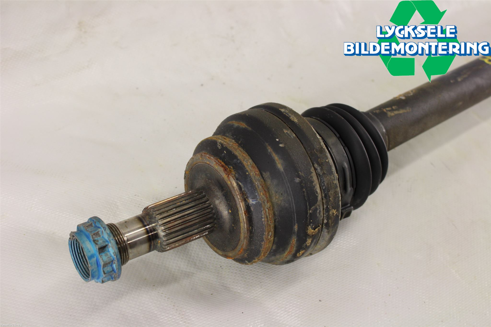 Mercedes-Benz MB GLC-KLASS (X253/C253) 15-22 Drivaxel Bak Vänster