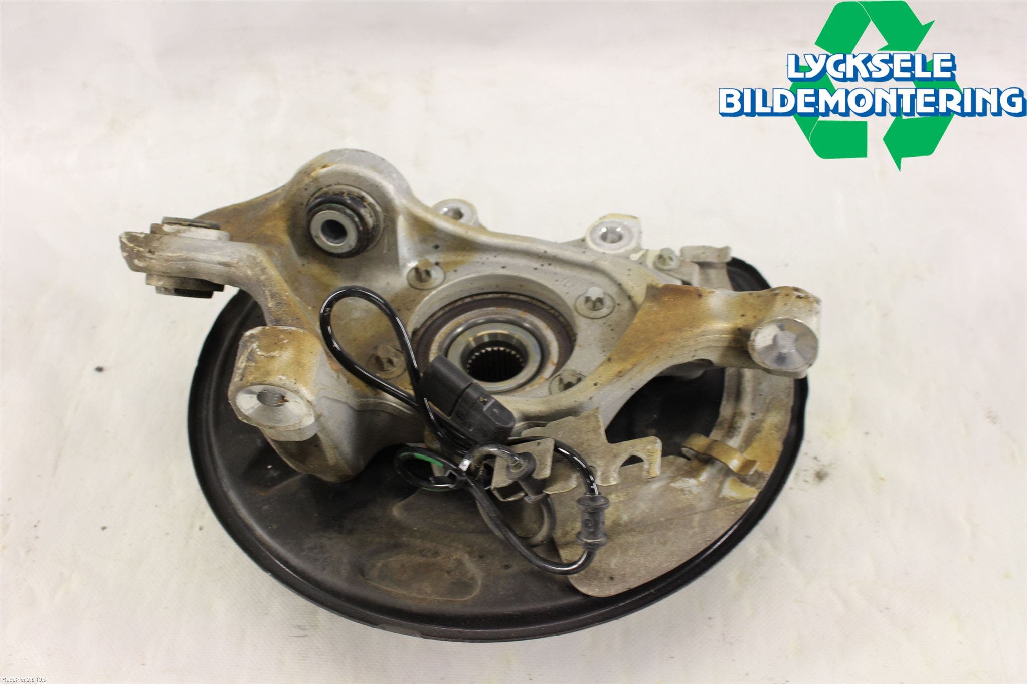 MB GLC-KLASS (X253/C253) 15-22 Hjullagerhus-Spindel Vä B