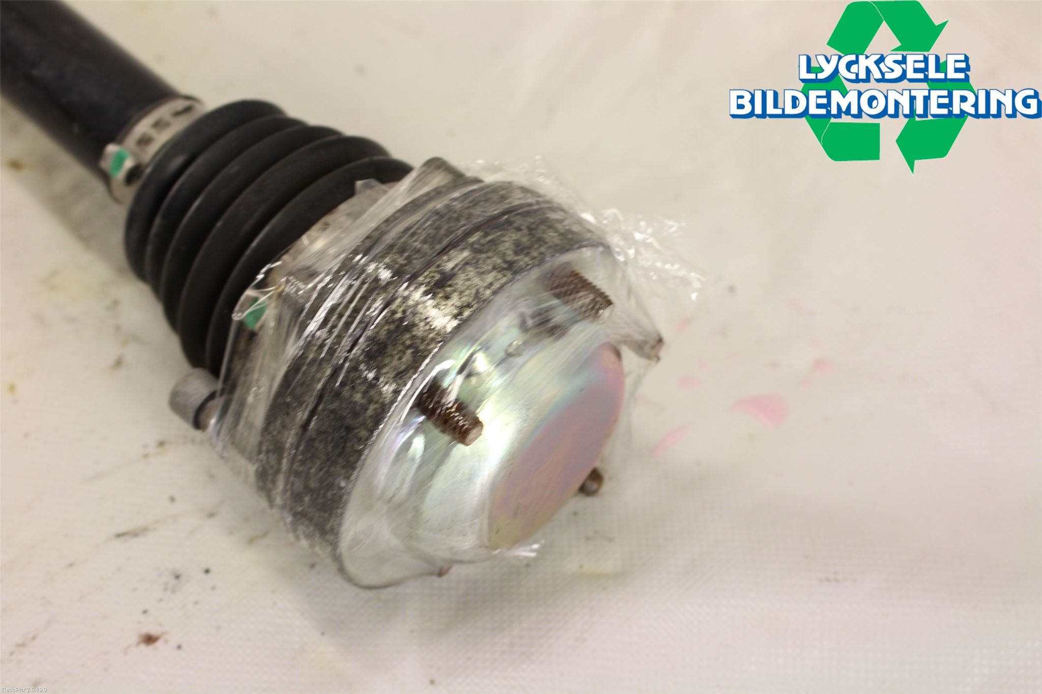 Audi A5 07-16 Drivaxel Bak Vänster