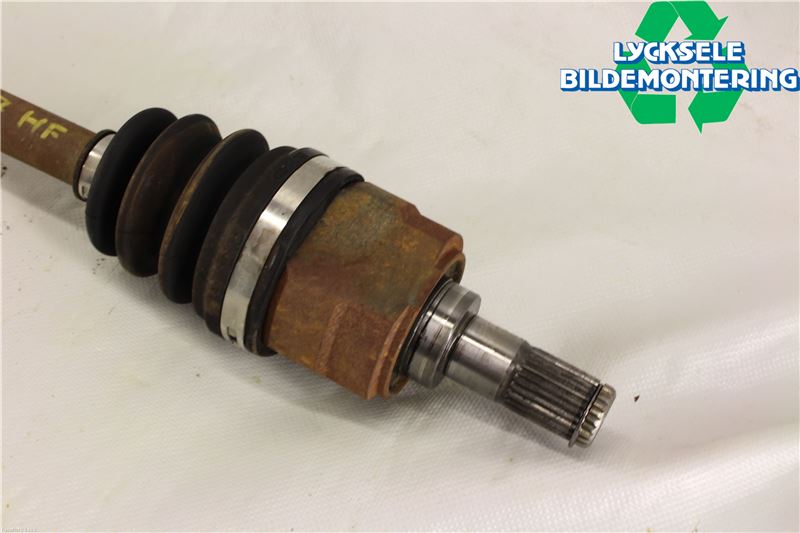 Hyundai i20 PB 09-14 Drivaxel Fram Höger