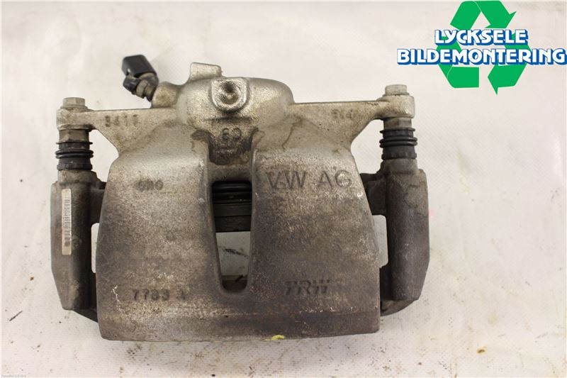 Volkswagen VW PASSAT 15-19 Bromsok Fram Vänster
