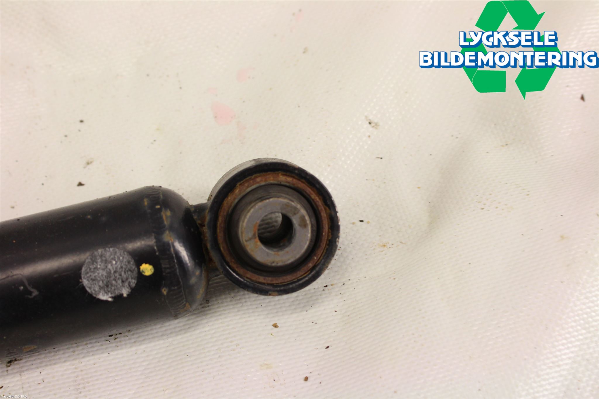 Nissan LEAF 11-17 Stötdämpare Bak