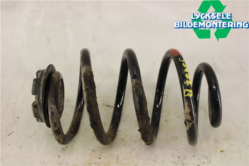 Nissan LEAF 11-17 Fjäder Bak