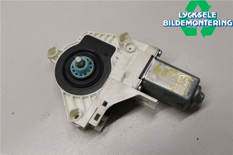 Audi A6 ALLROAD 12-18 Fönsterhissmotor