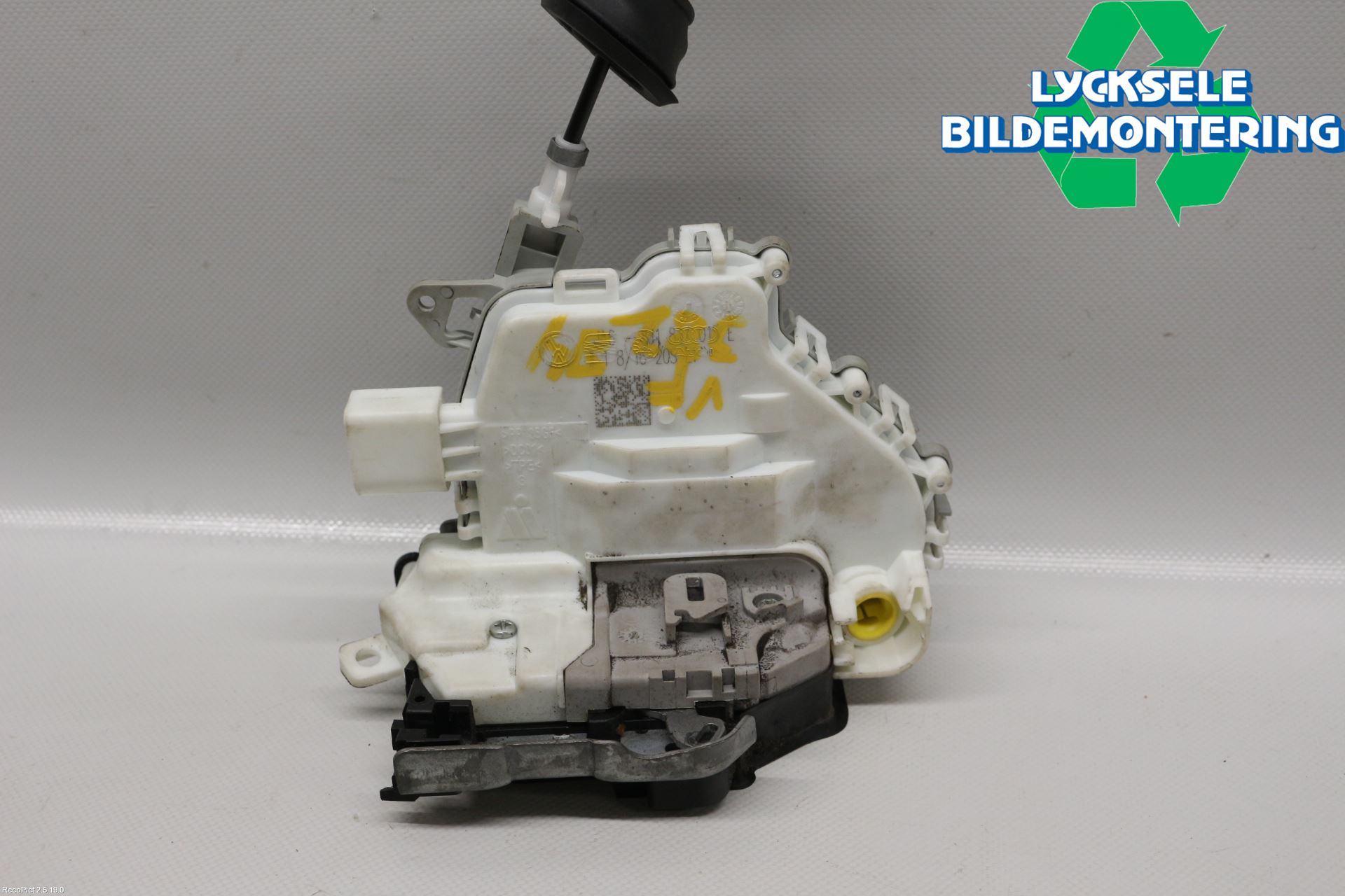 Audi A6 ALLROAD 12-18 Låskista-Dörrlås