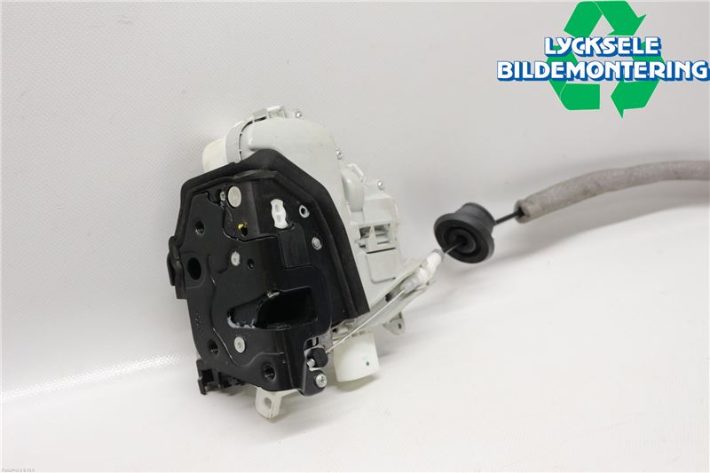 Audi A6 ALLROAD 12-18 Låskista-Dörrlås