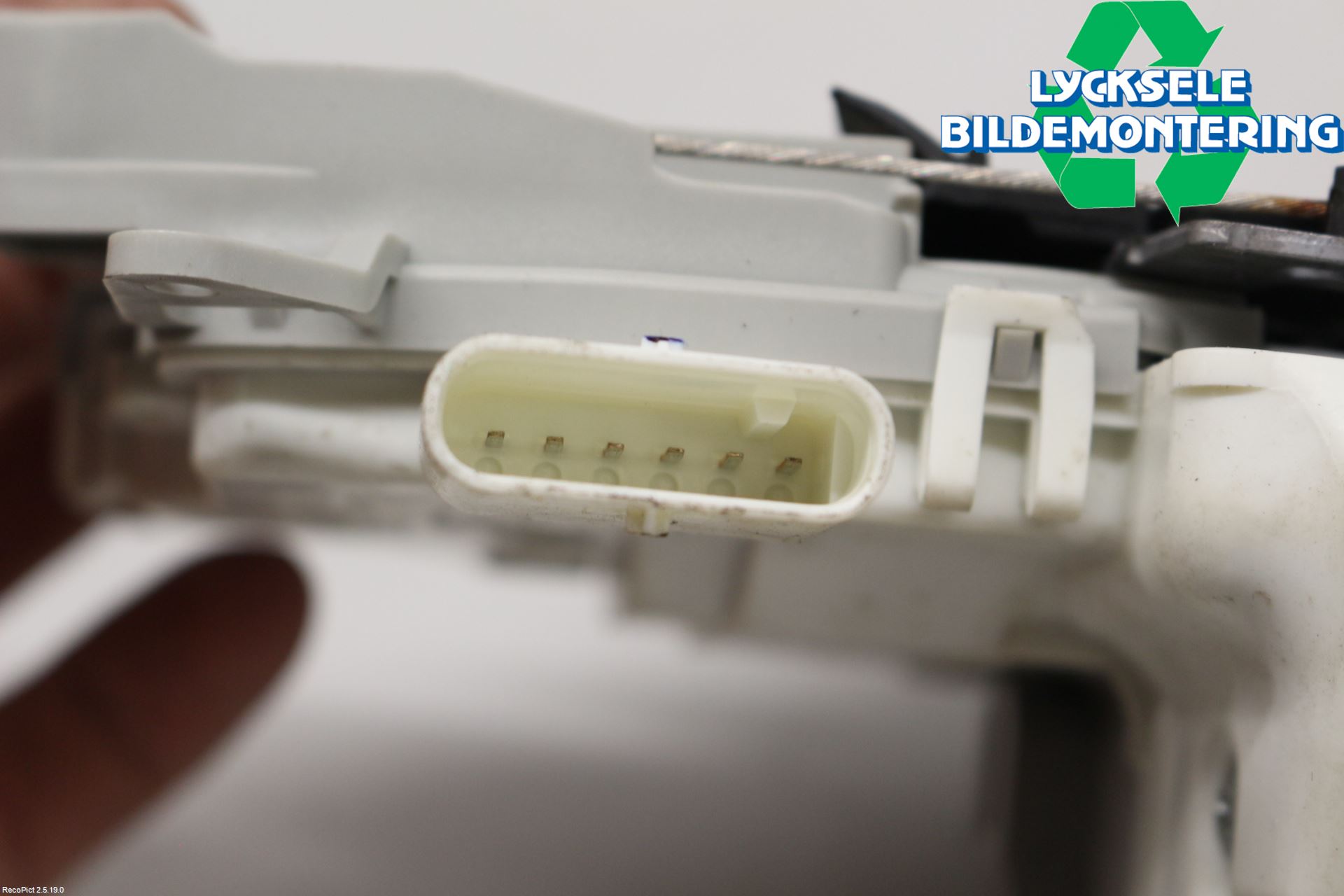 Audi A6 ALLROAD 12-18 Låskista-Dörrlås