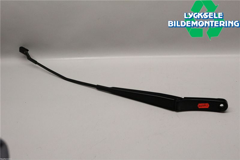 Volkswagen VW GOLF / E-GOLF VII 13-20 Torkararm Armar Vindruta