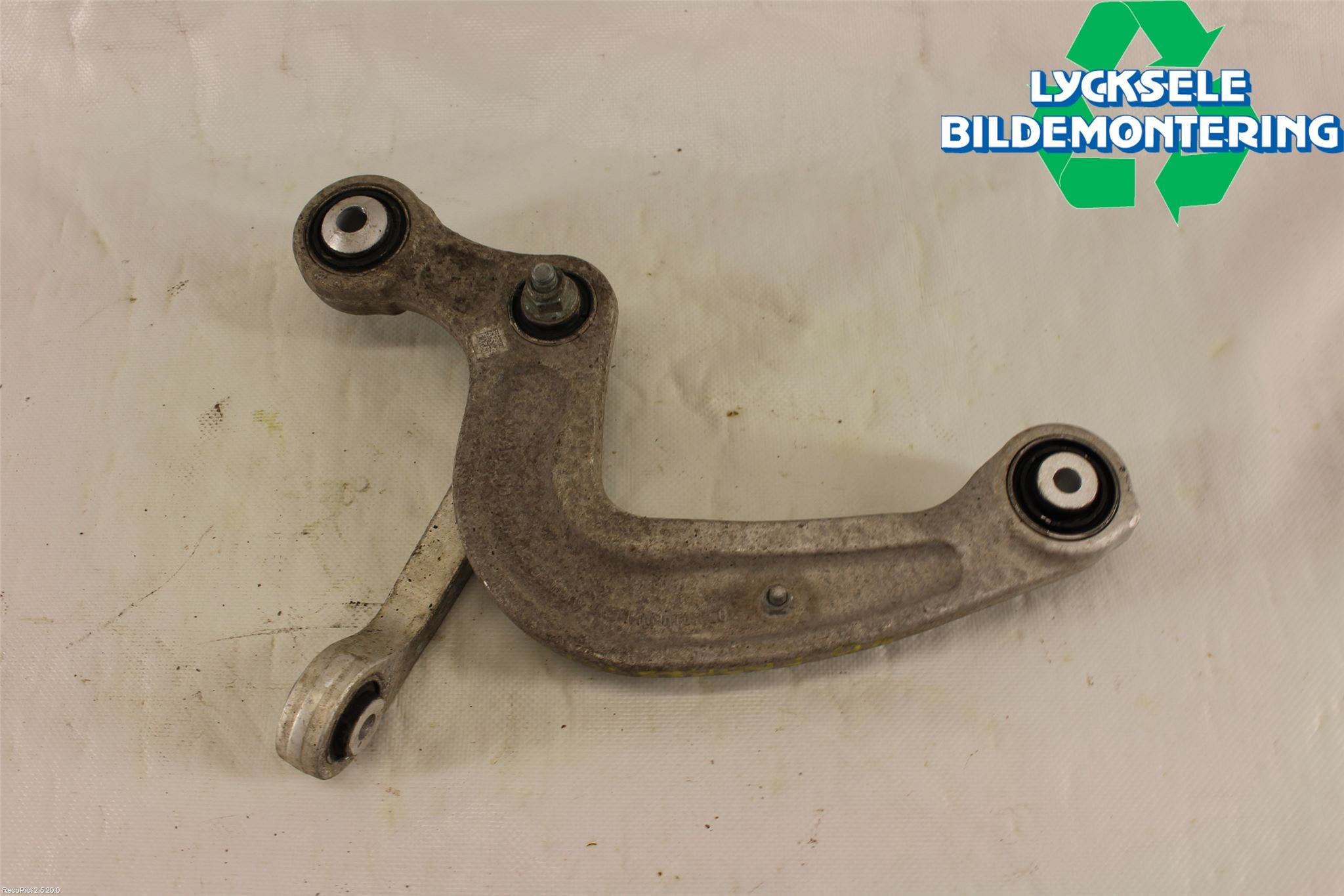 Audi A4 ALLROAD 17- Bärarm Bak Vänster