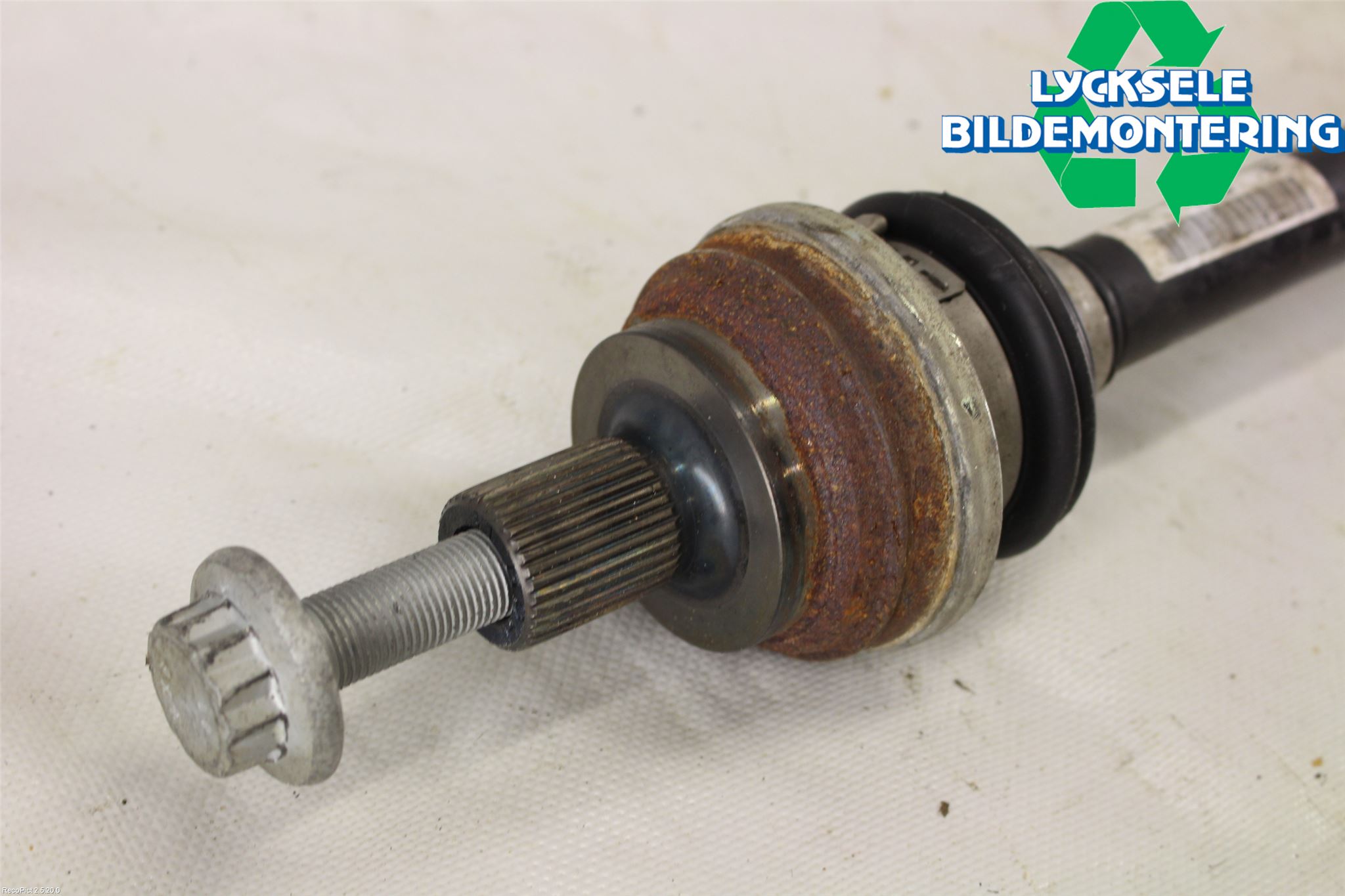 Skoda KODIAQ 17-24 Drivaxel Bak Höger