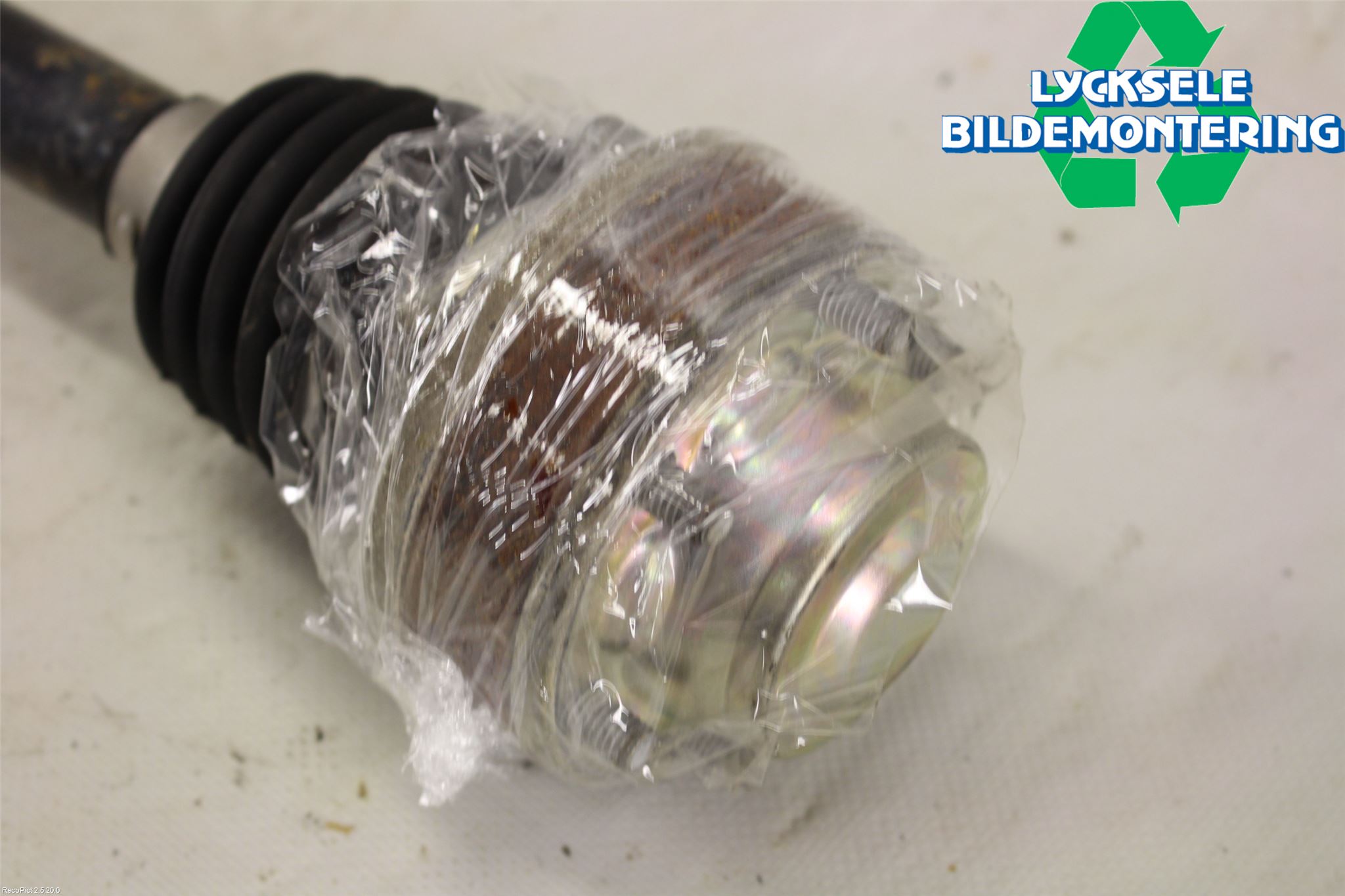 Skoda KODIAQ 17-24 Drivaxel Bak Höger