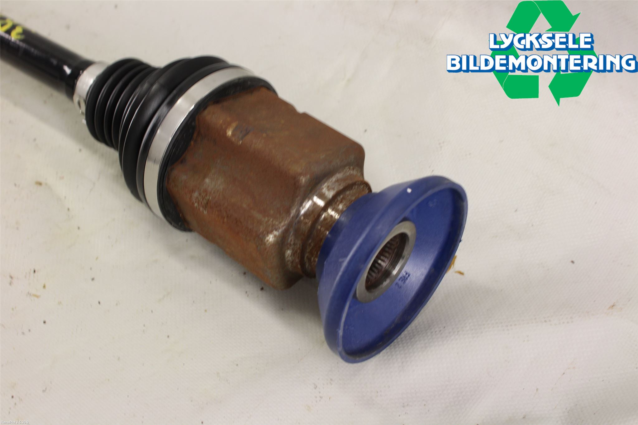 Skoda KODIAQ 17-24 Drivaxel Fram Höger