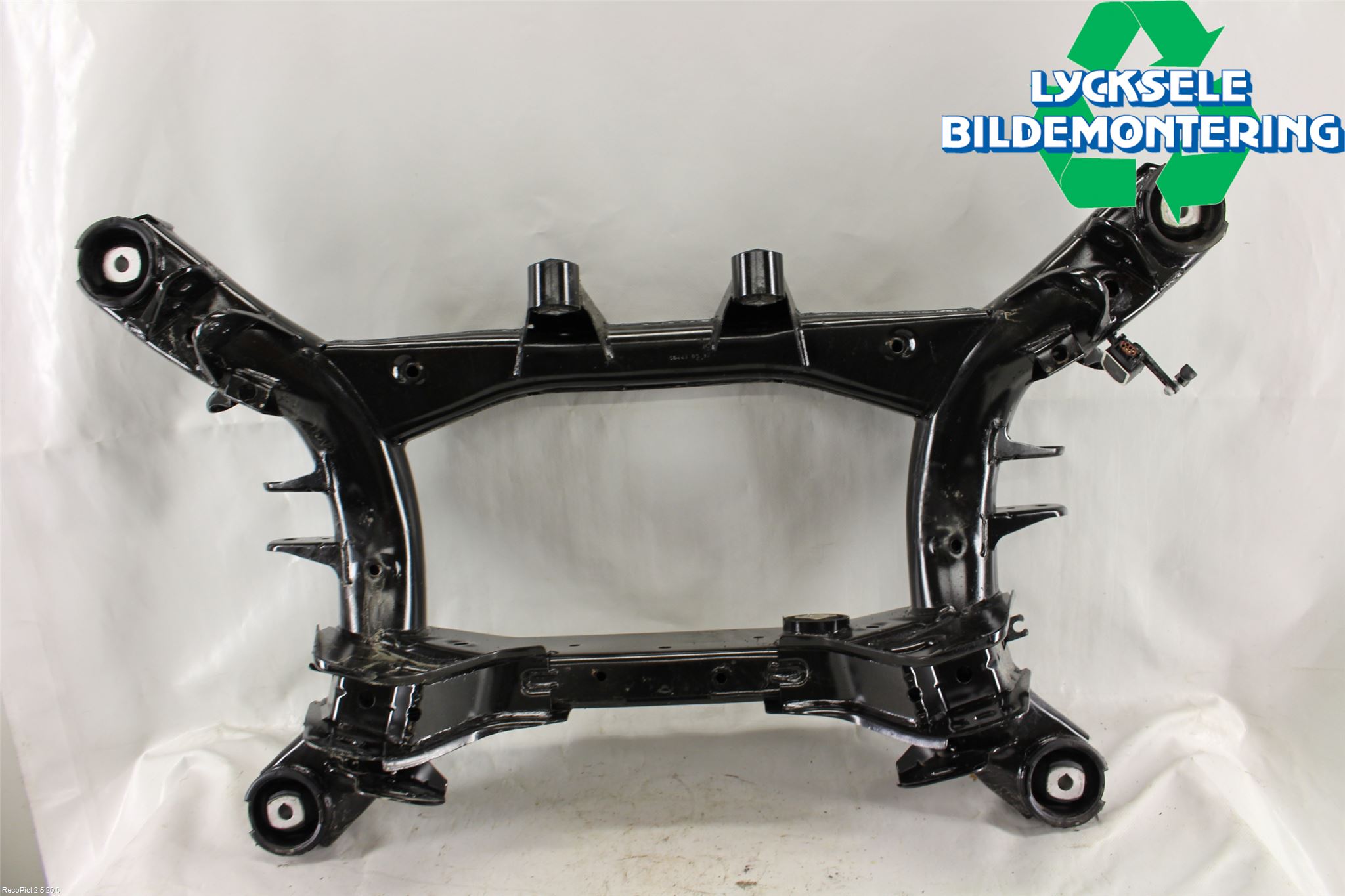 BMW X3 F25 10-17 Bakaxelbalk