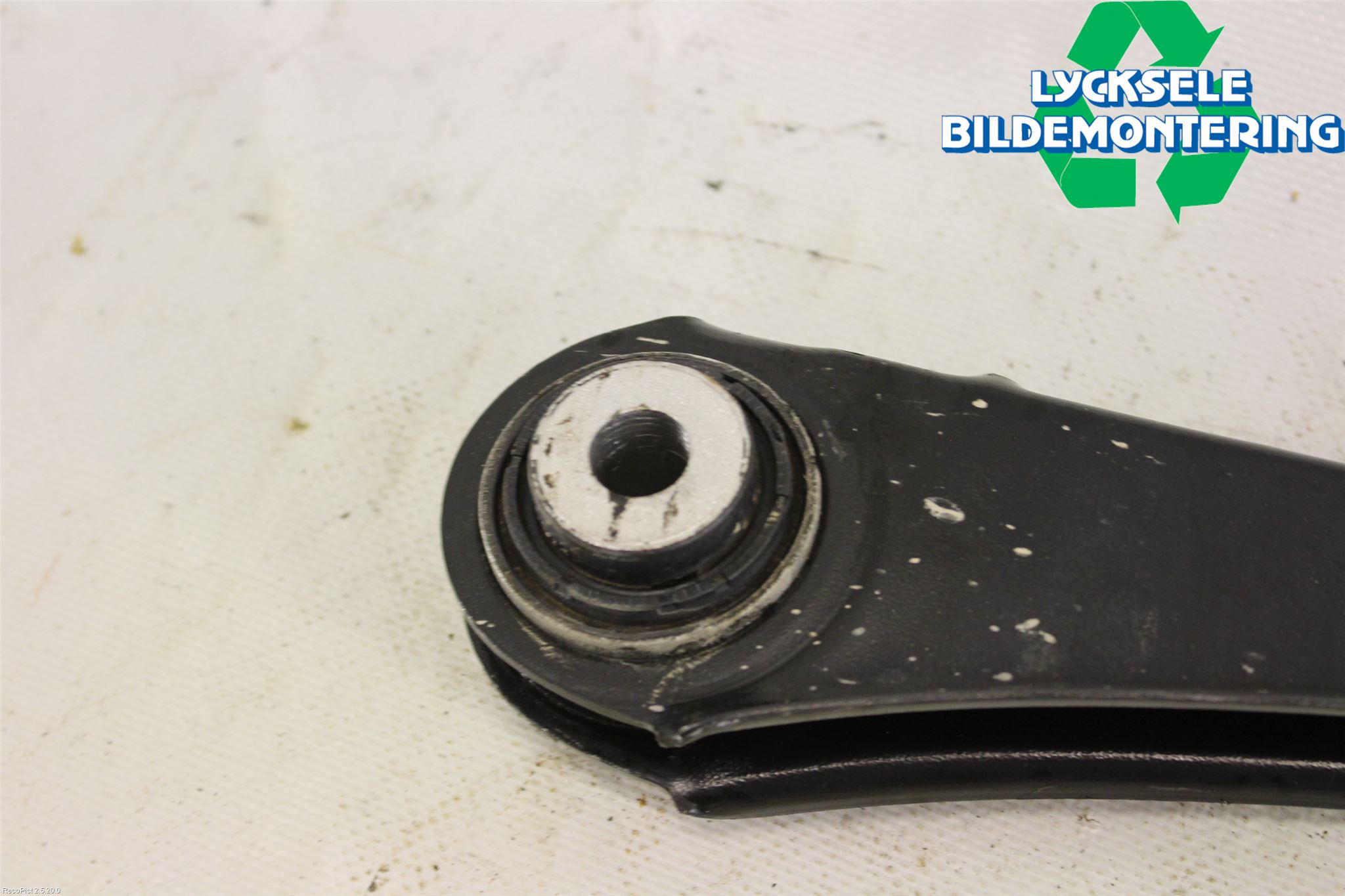 BMW X3 F25 10-17 Bärarm Bak Övre Höger