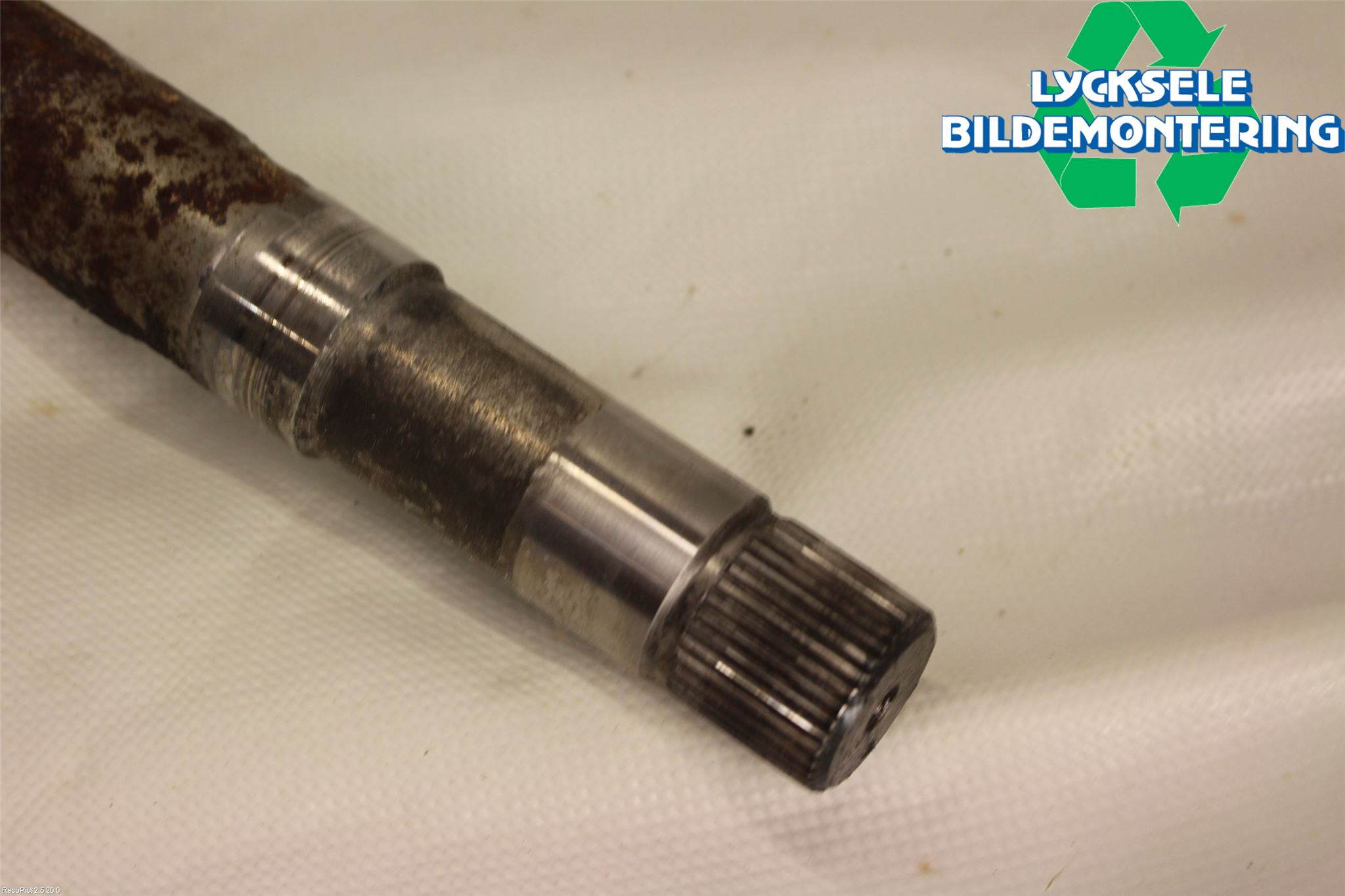 Peugeot 5008 10-16 Drivaxel Fram Höger