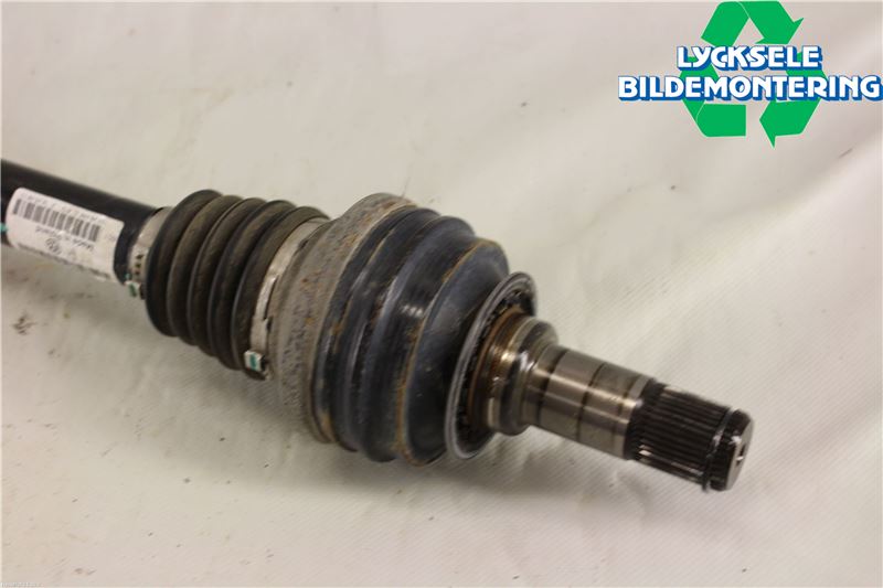 Volkswagen VW TOUAREG 7P 11-18 Drivaxel Bak Vänster