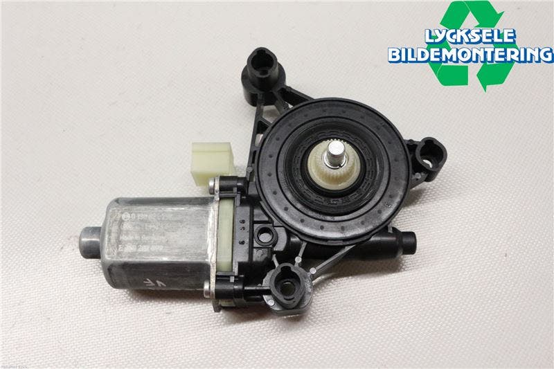 Skoda SUPERB 16-24 Fönsterhissmotor