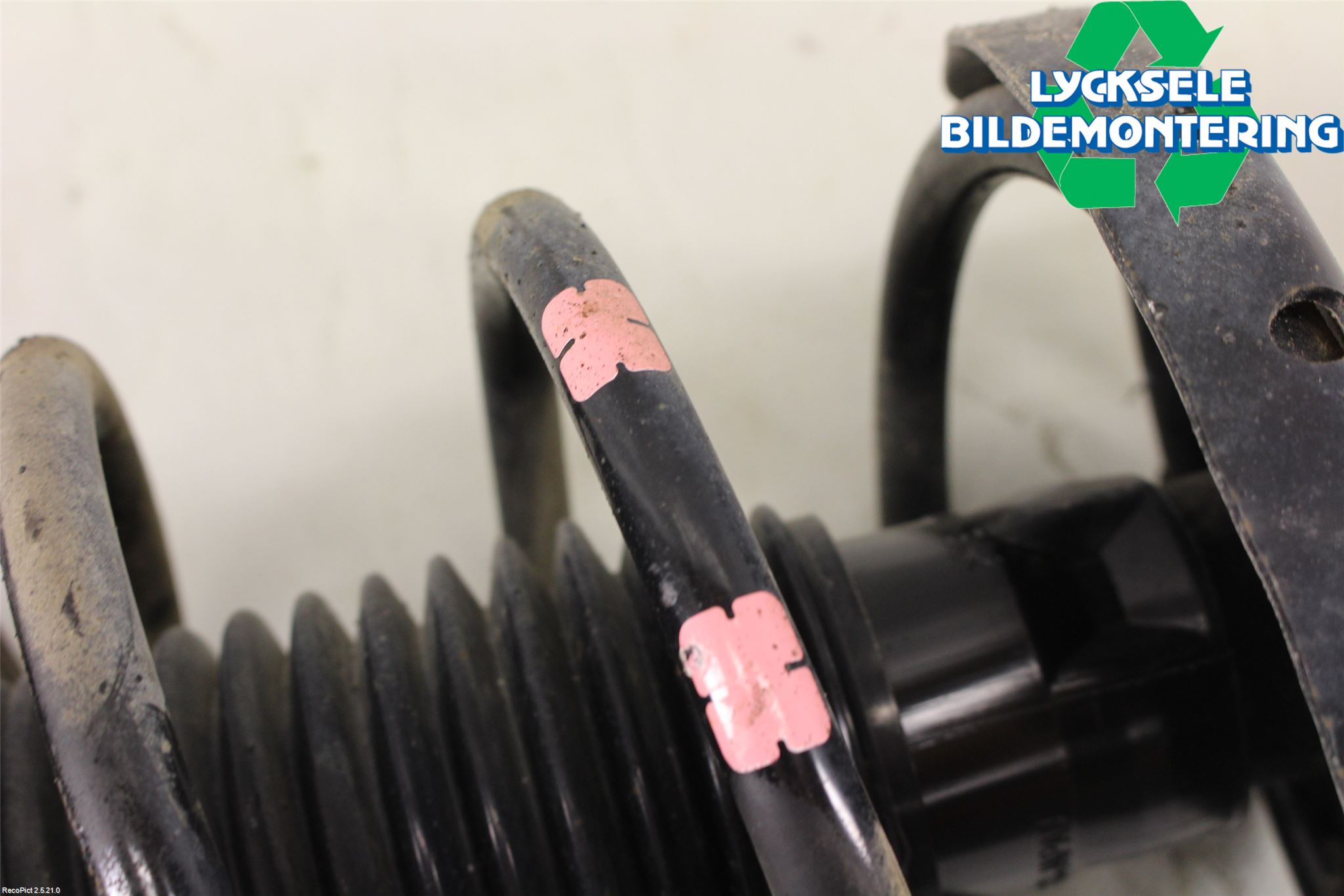 Subaru XV 12-17 Fjäderben Fram Vänster