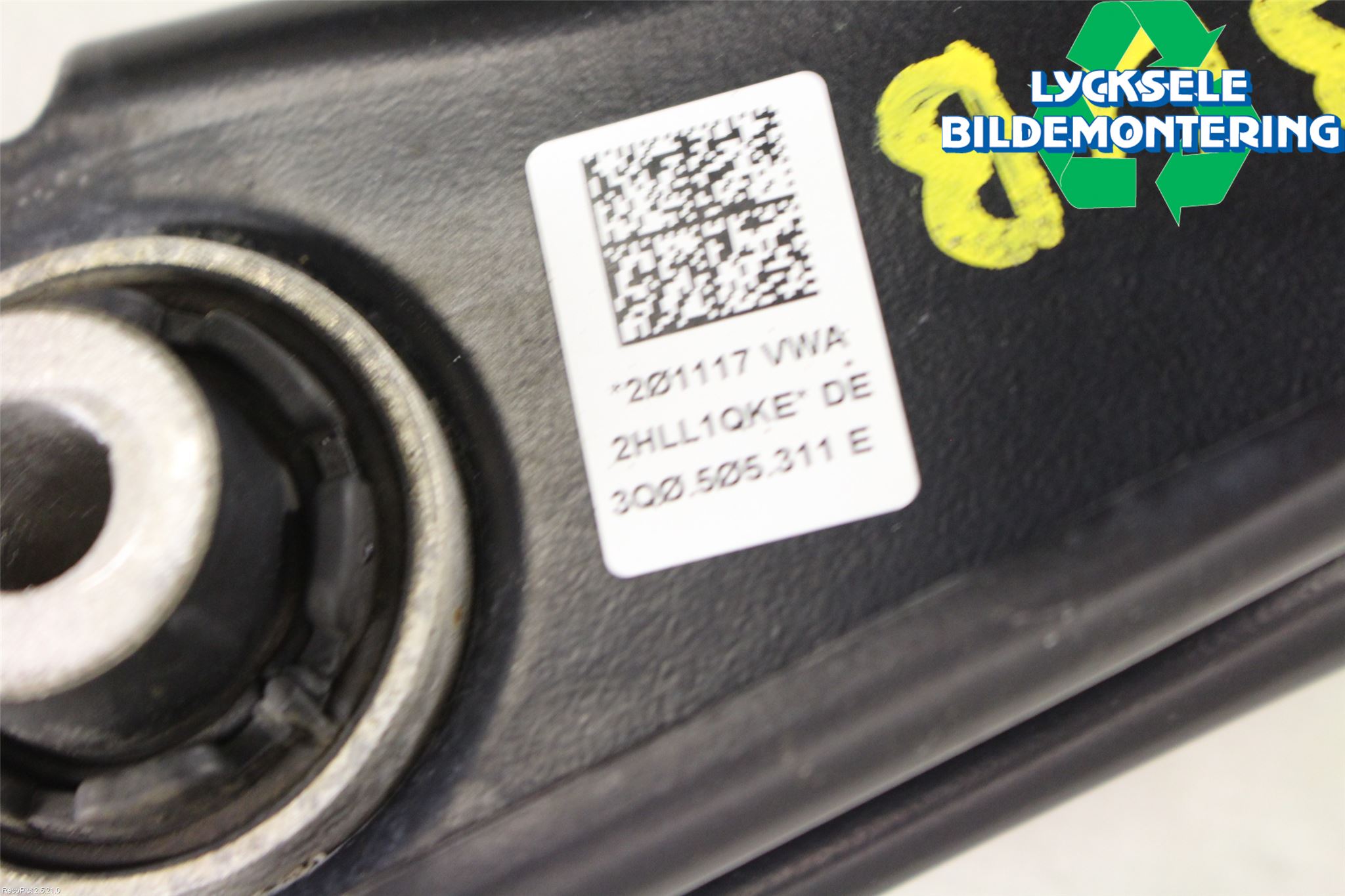 Volkswagen VW PASSAT 15-19 Bärarm Bak Höger