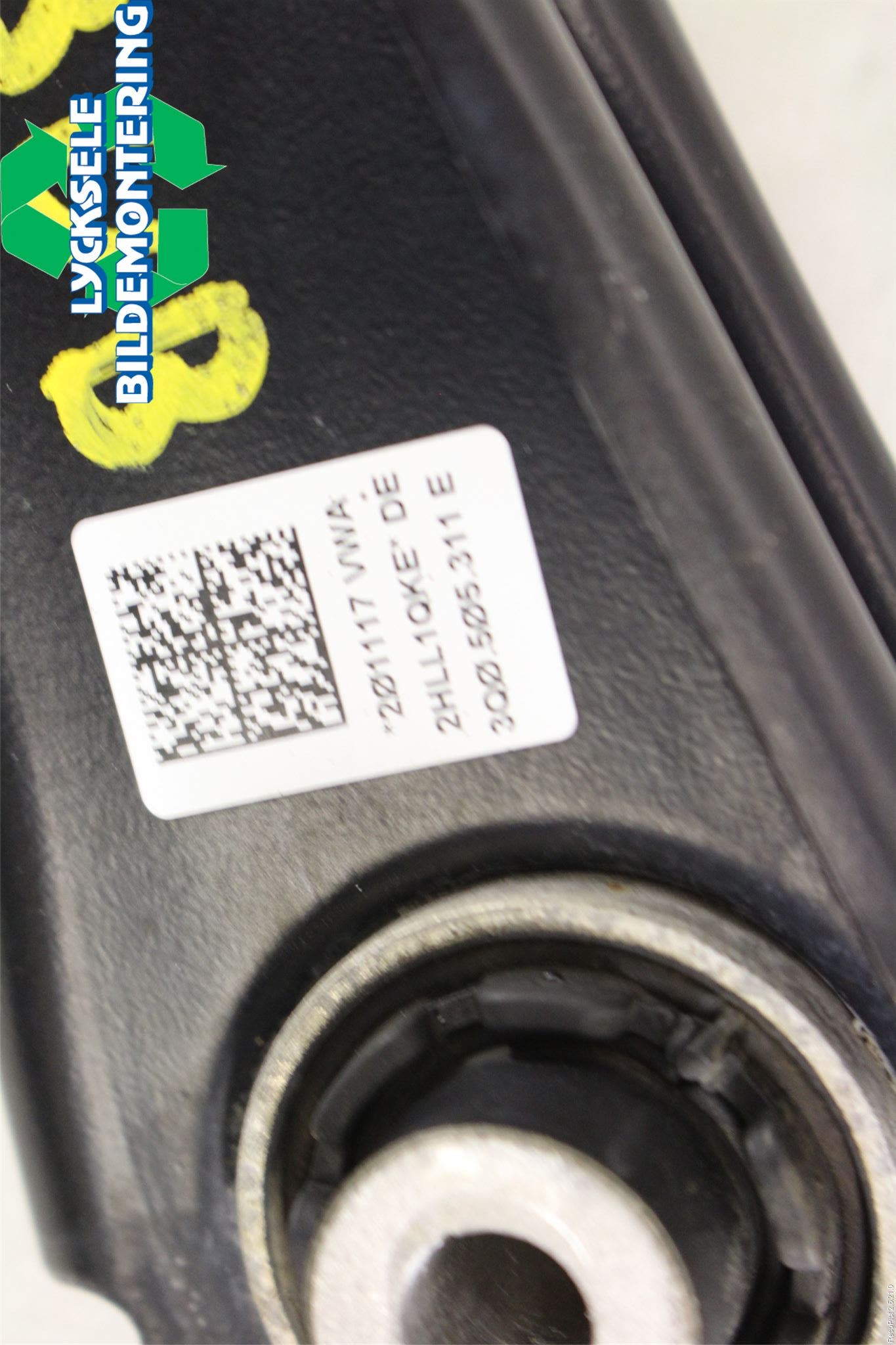 Volkswagen VW PASSAT 15-19 Bärarm Bak Höger