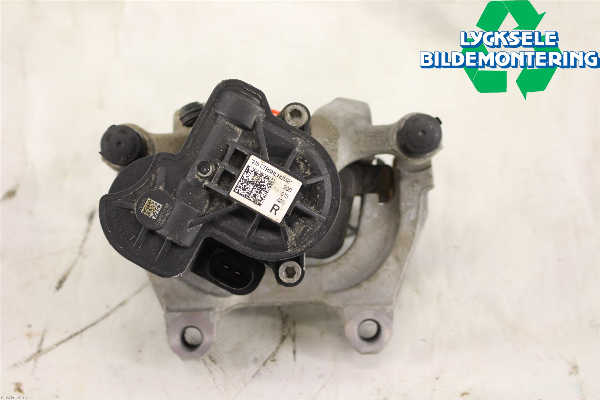 Volkswagen VW PASSAT 15-19 Bromsok Bak Vänster