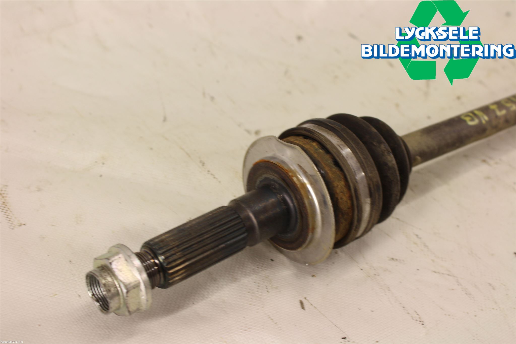 Subaru FORESTER SJ 13-18 Drivaxel Bak Vänster