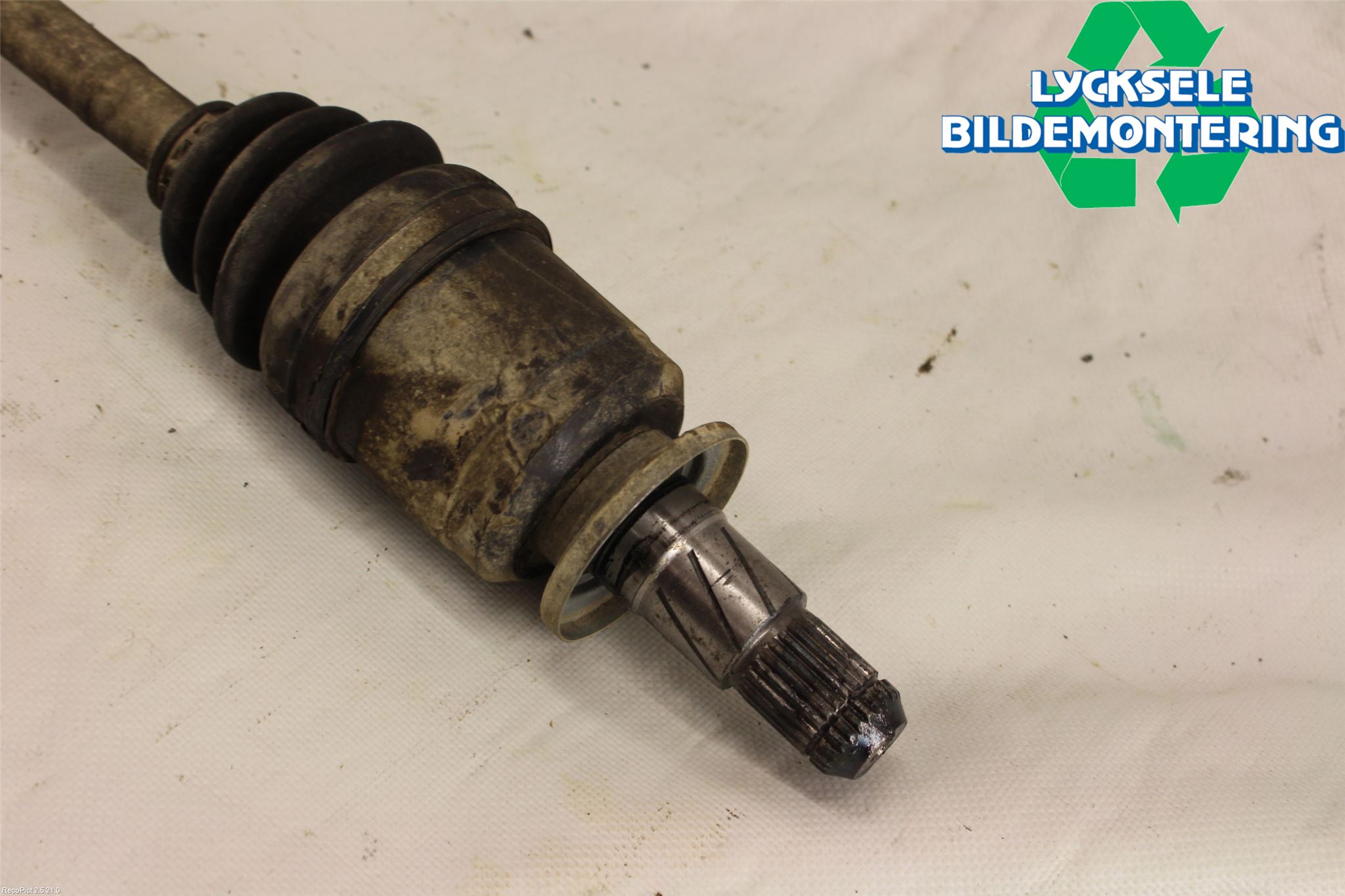 Subaru FORESTER SJ 13-18 Drivaxel Bak Vänster