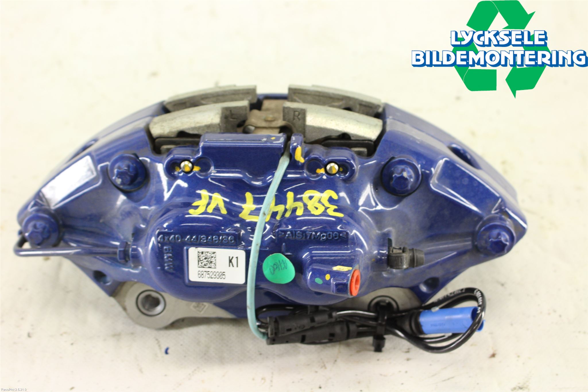 BMW 5 G30/G31/F90 17-23 Bromsok Fram Vänster