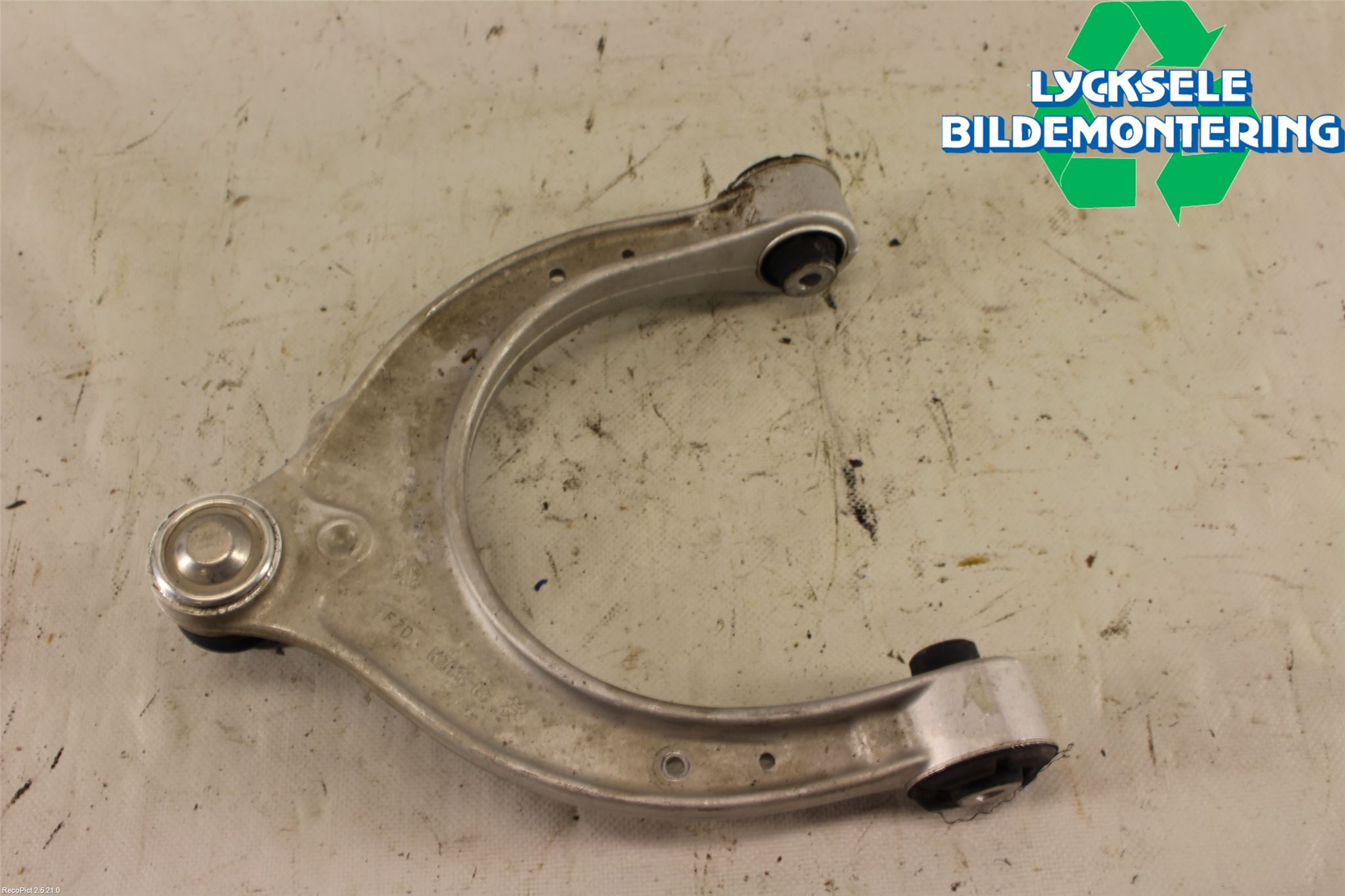 BMW 5 G30/G31/F90 17-23 Bärarm Fram Övre Vä