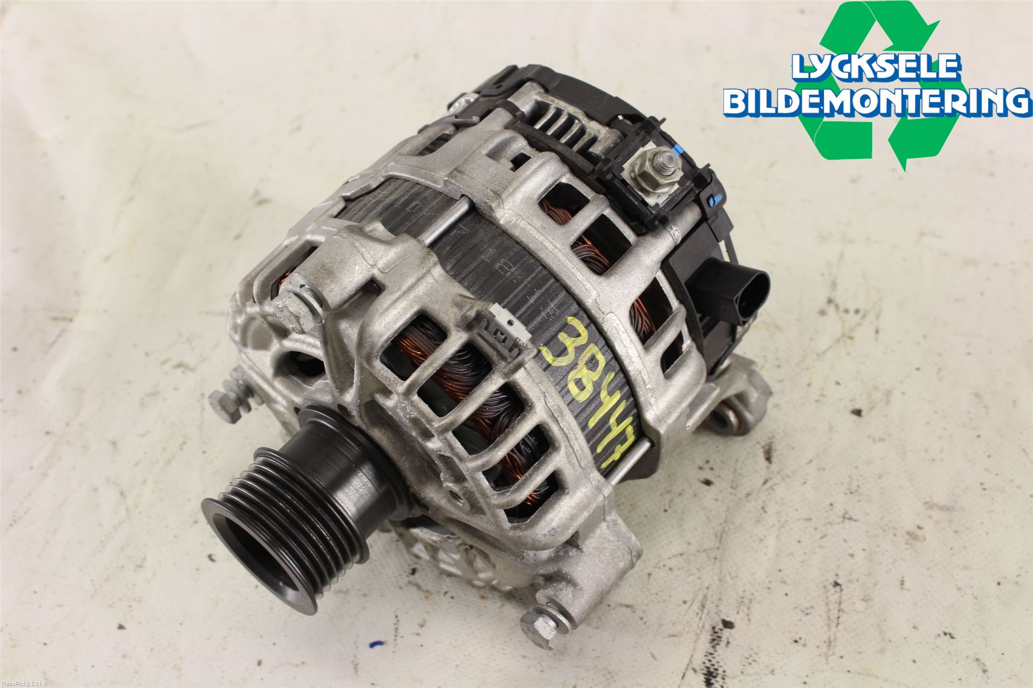 BMW 5 G30/G31/F90 17-23 Generator