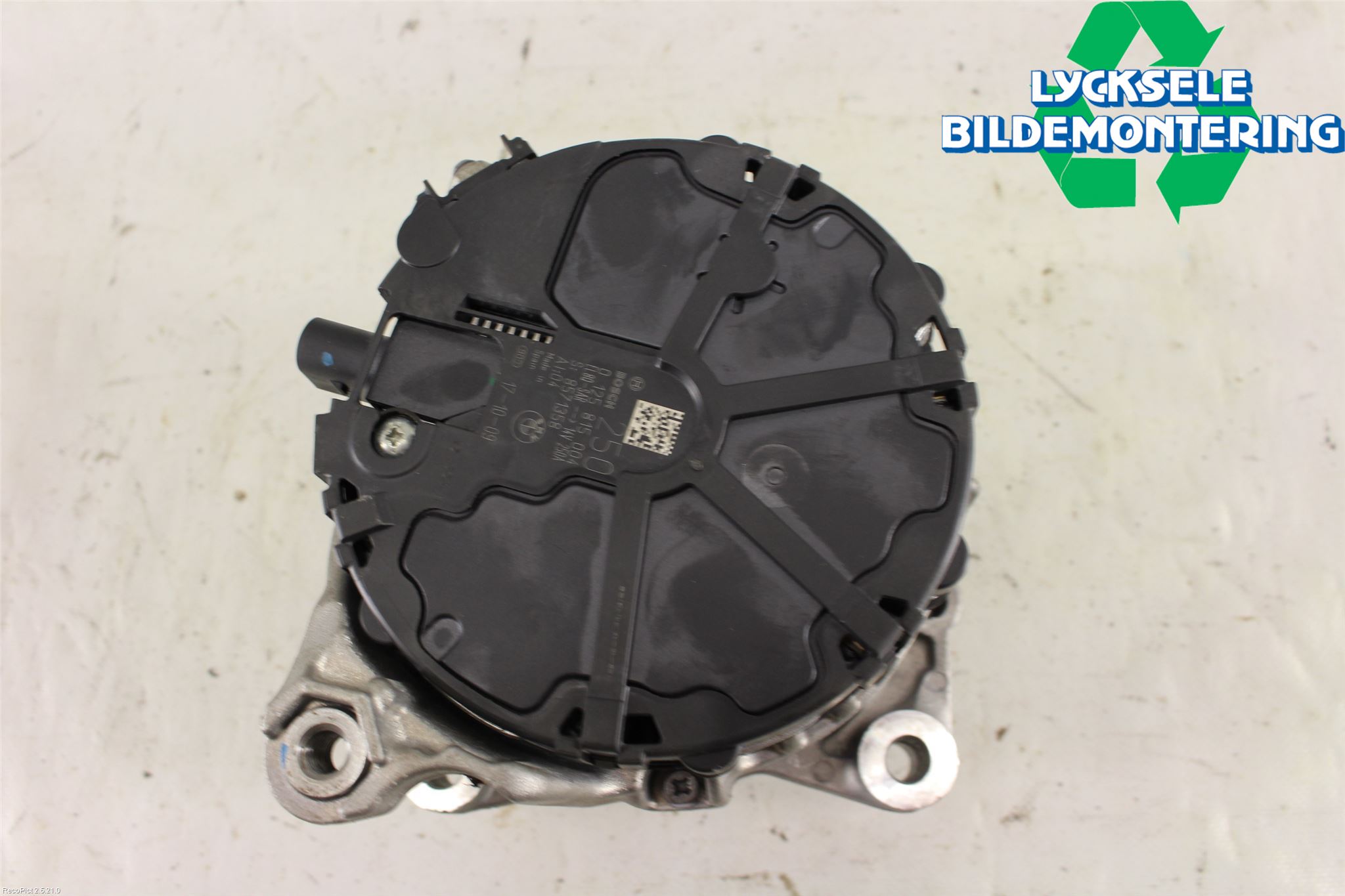 BMW 5 G30/G31/F90 17-23 Generator