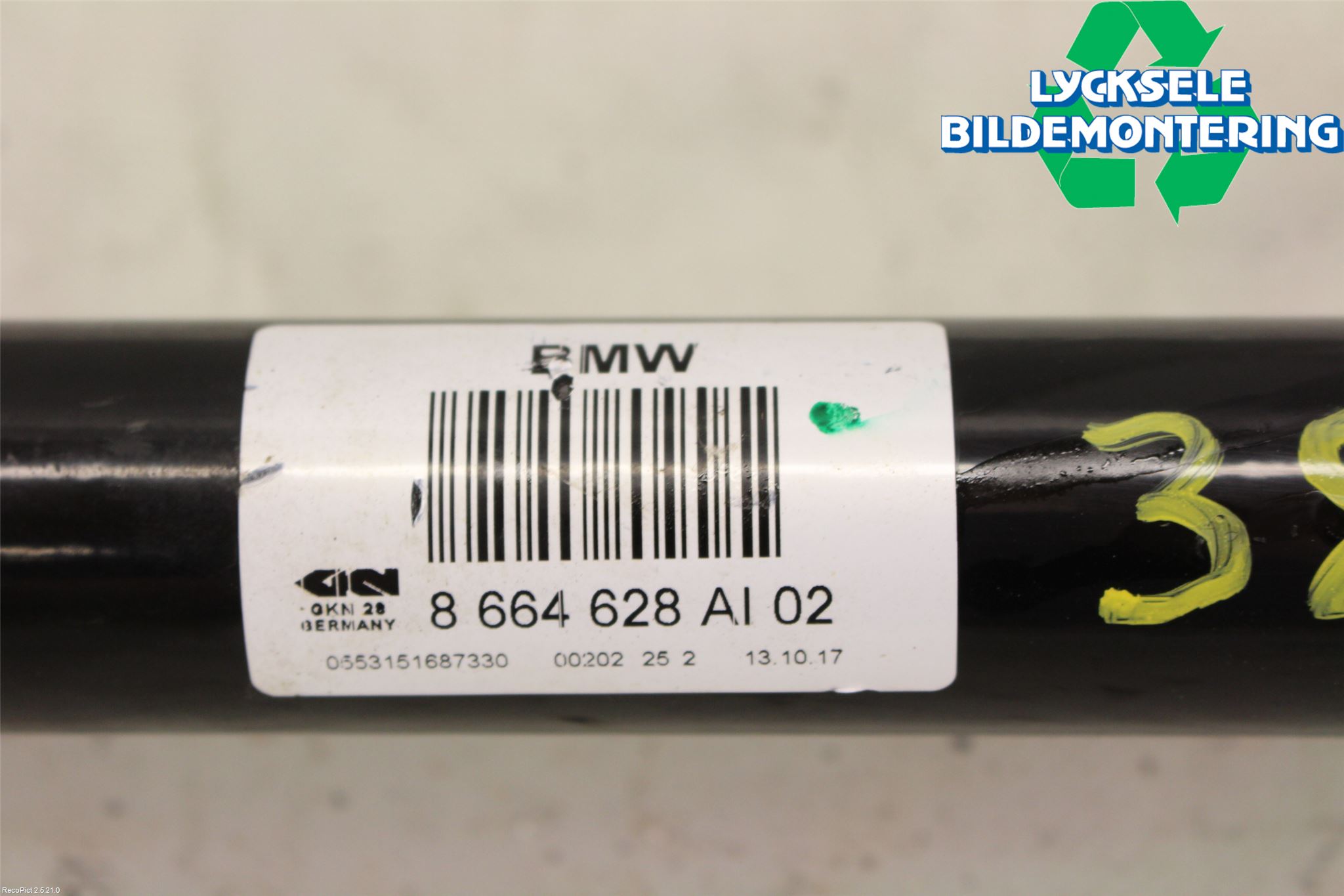BMW 5 G30/G31/F90 17-23 Drivaxel Bak Höger