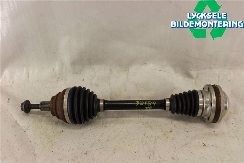 Volkswagen VW GOLF SPORTSVAN 15-20 Drivaxel Fram Vänster