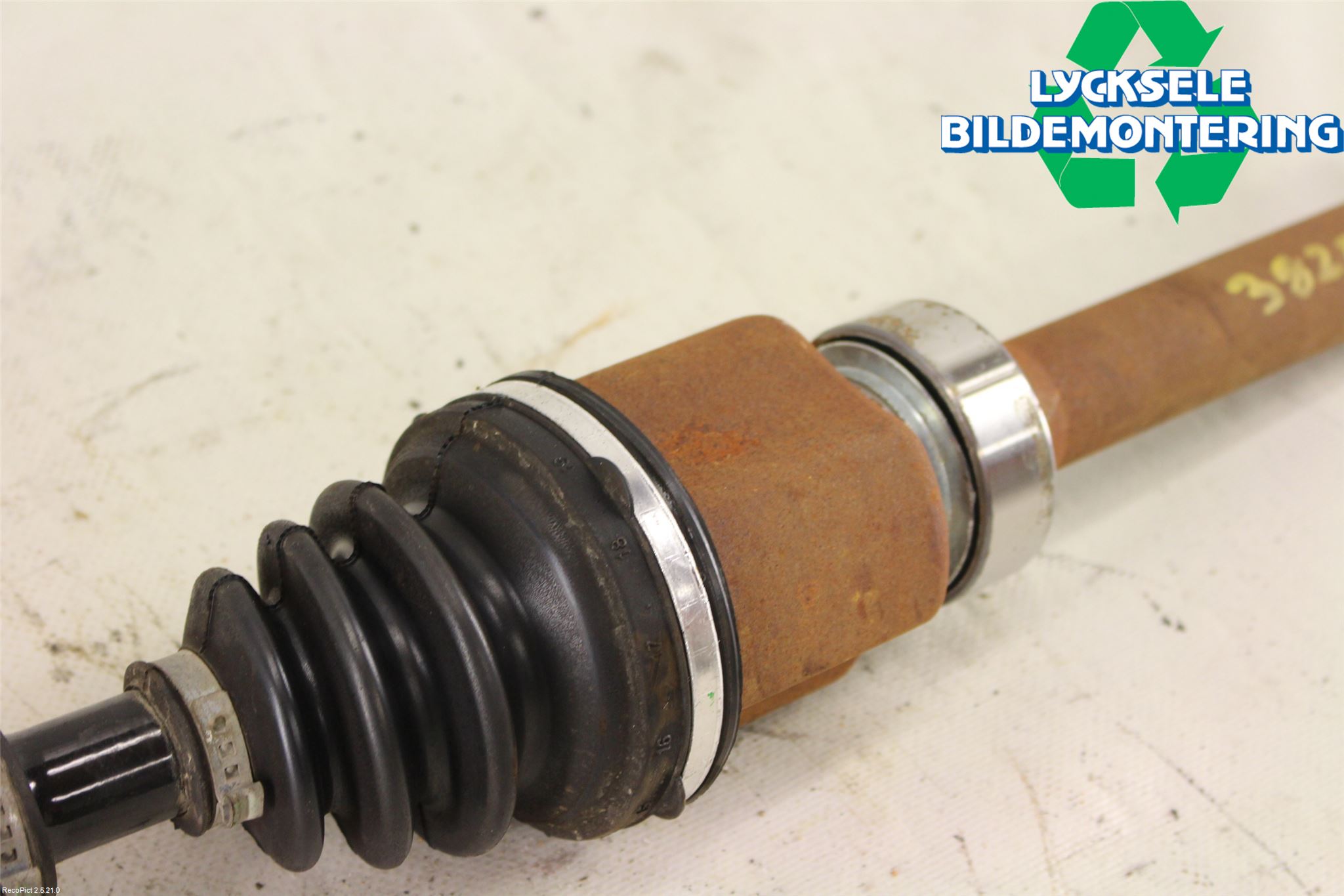 Nissan PULSAR Drivaxel Fram Höger