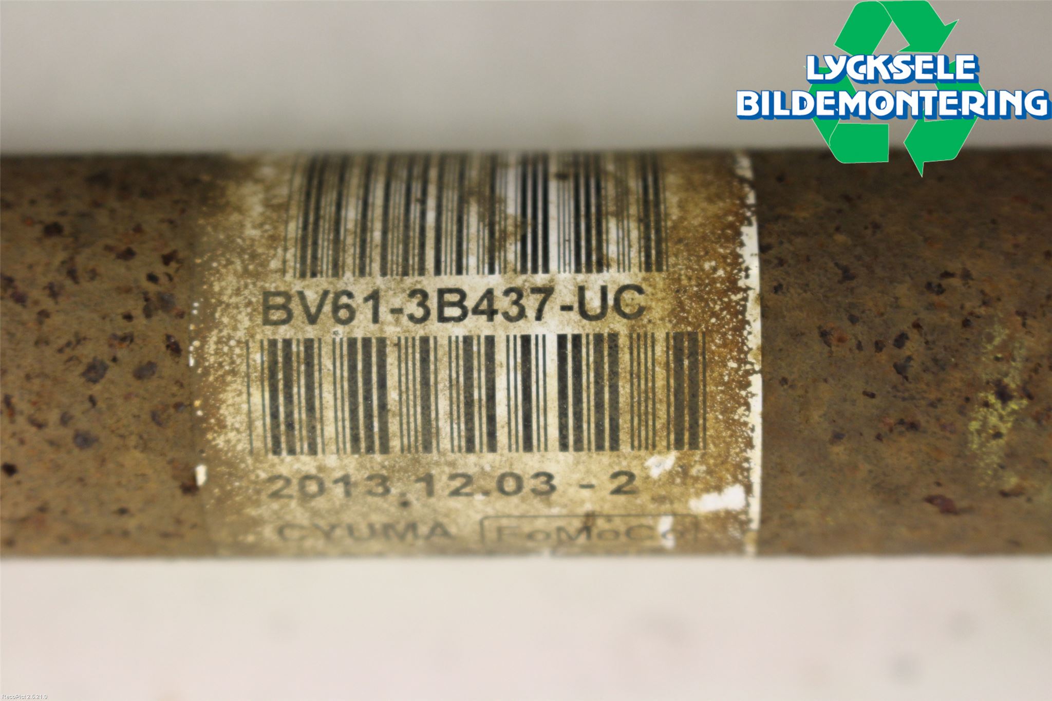 Ford FOCUS 11-14 Drivaxel Fram Vänster