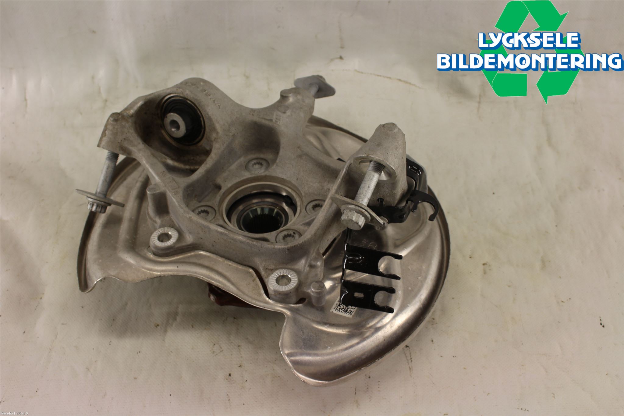 Audi A4/S4 B9 16-19 Hjullagerhus-Spindel Vä B