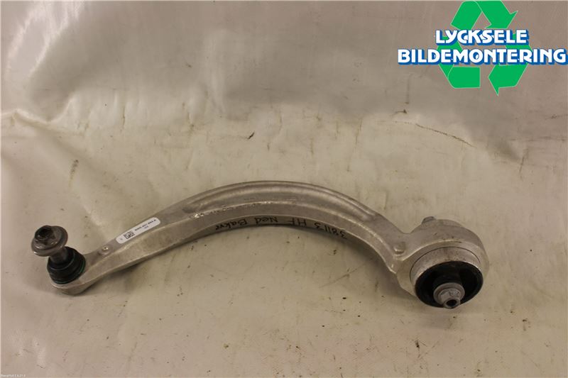 Audi A4/S4 B9 16-19 Bärarm Fram Undre Hö