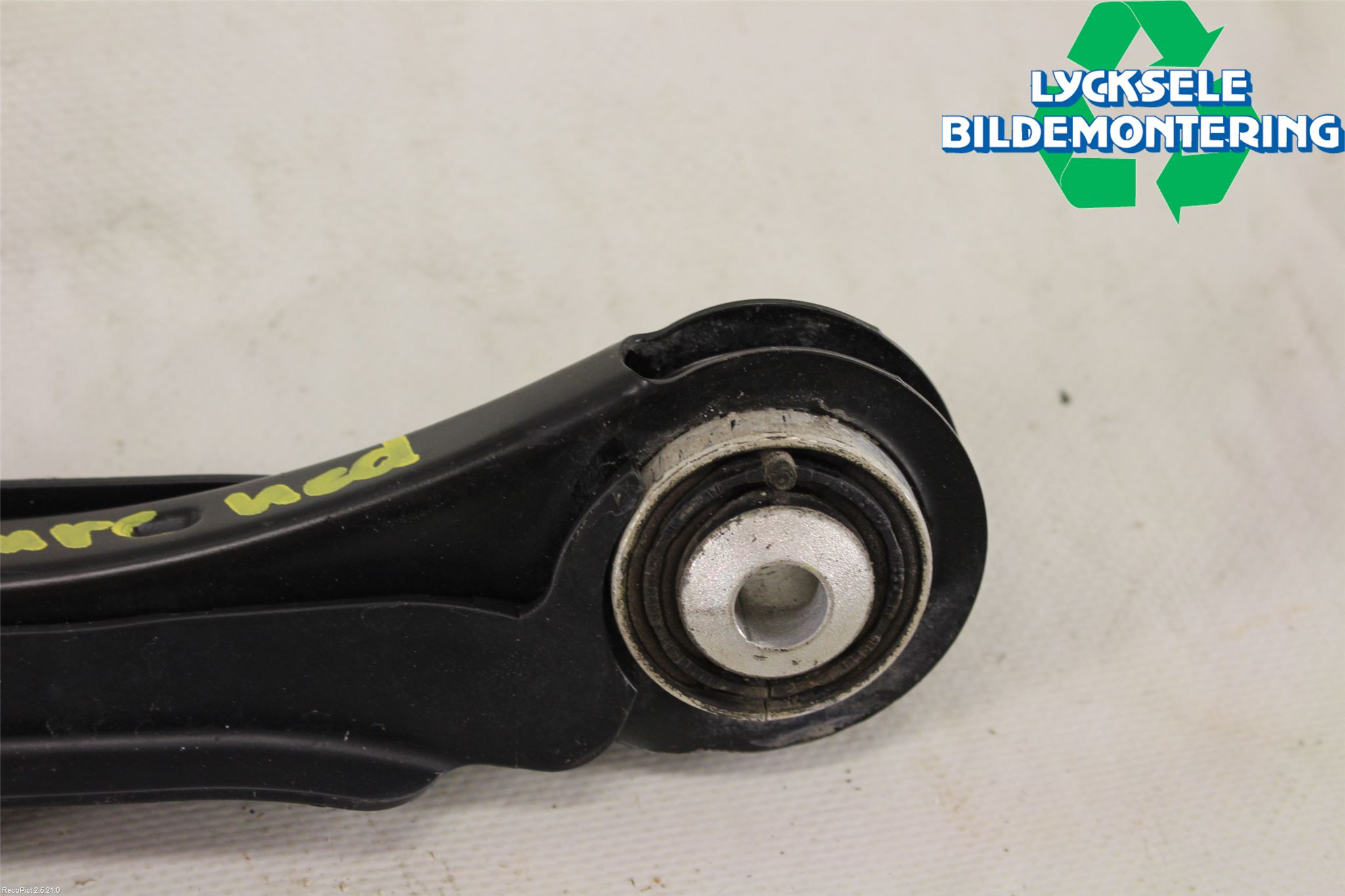 Audi A4/S4 B9 16-19 Bärarm Bak Höger