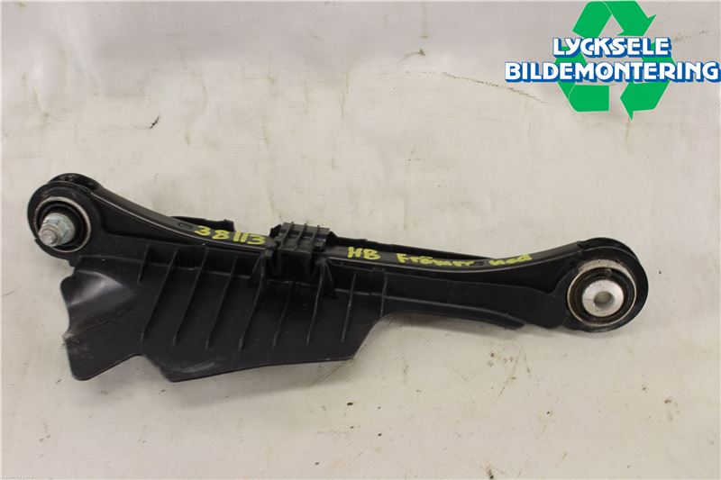 Audi A4/S4 B9 16-19 Bärarm Bak Höger