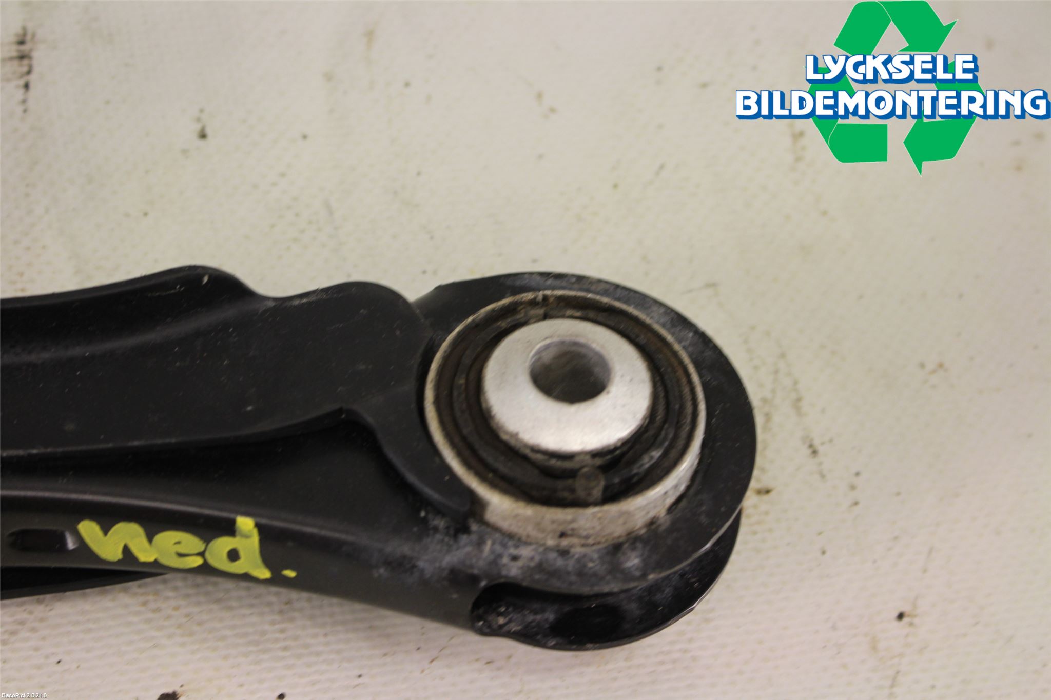 Audi A4/S4 B9 16-19 Bärarm Bak Vänster