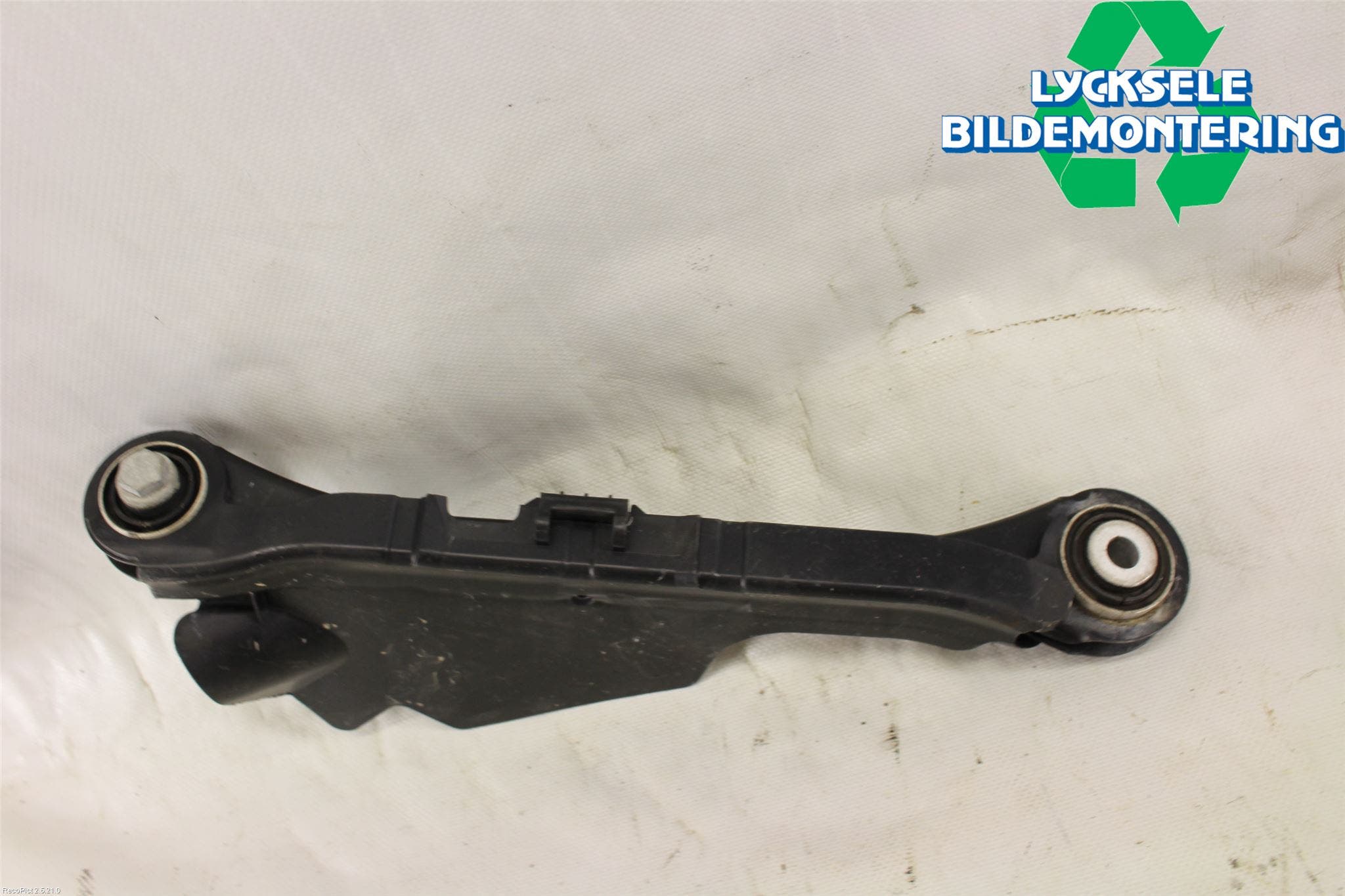 Audi A4/S4 B9 16-19 Bärarm Bak Vänster