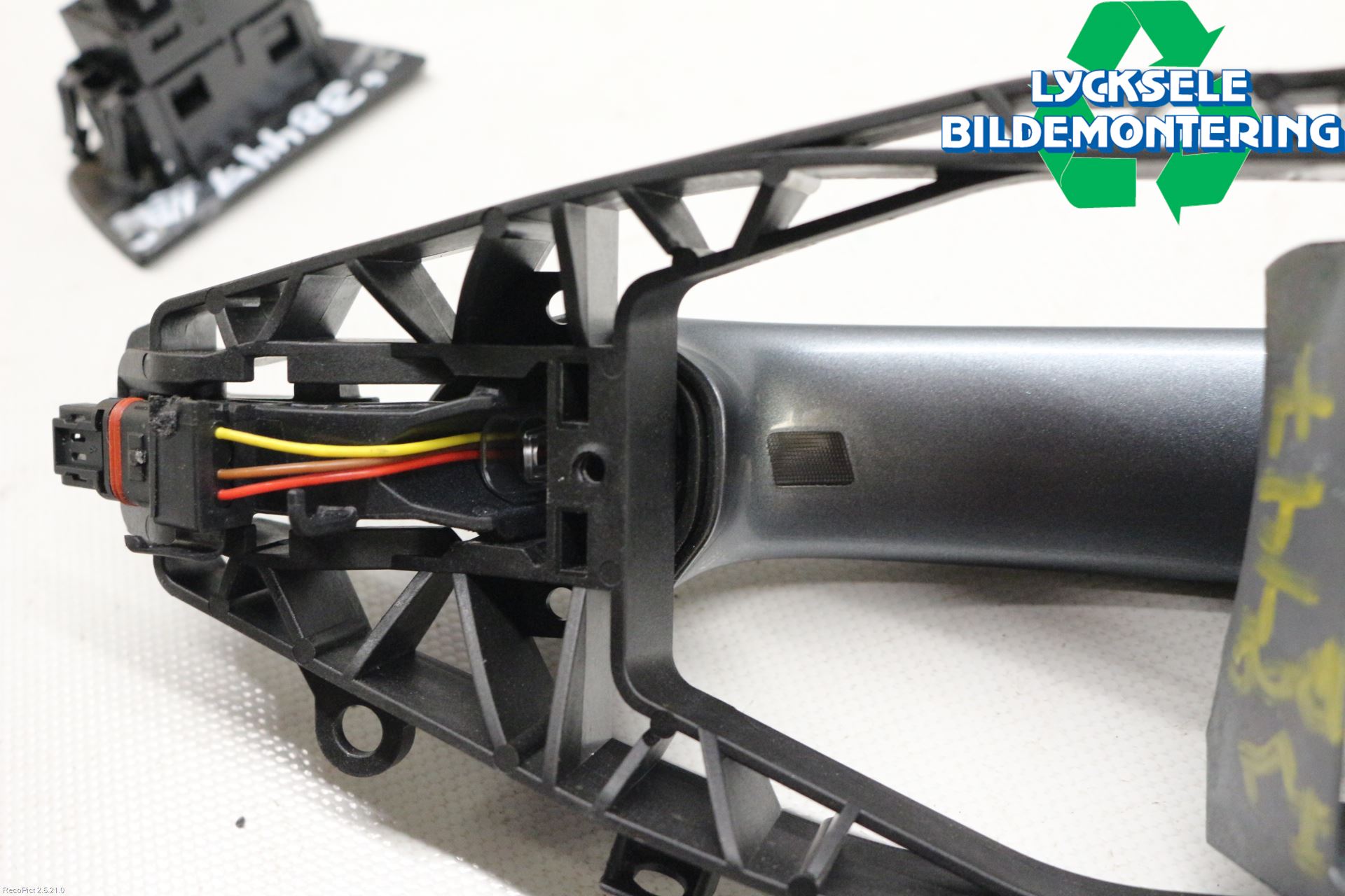 BMW 5 G30/G31/F90 17-23 Dörrhandtag Yttre Hö
