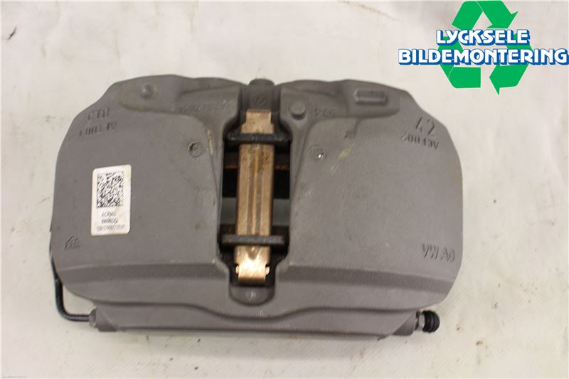 Audi A4/S4 B9 16-19 Bromsok Fram Höger