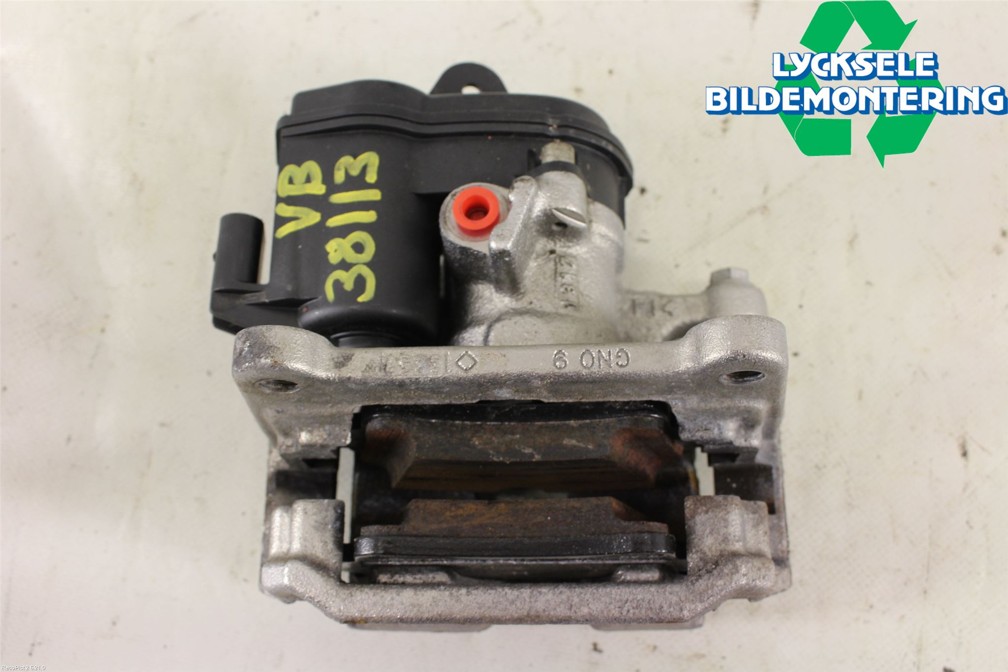 Audi A4/S4 B9 16-19 Bromsok Bak Vänster