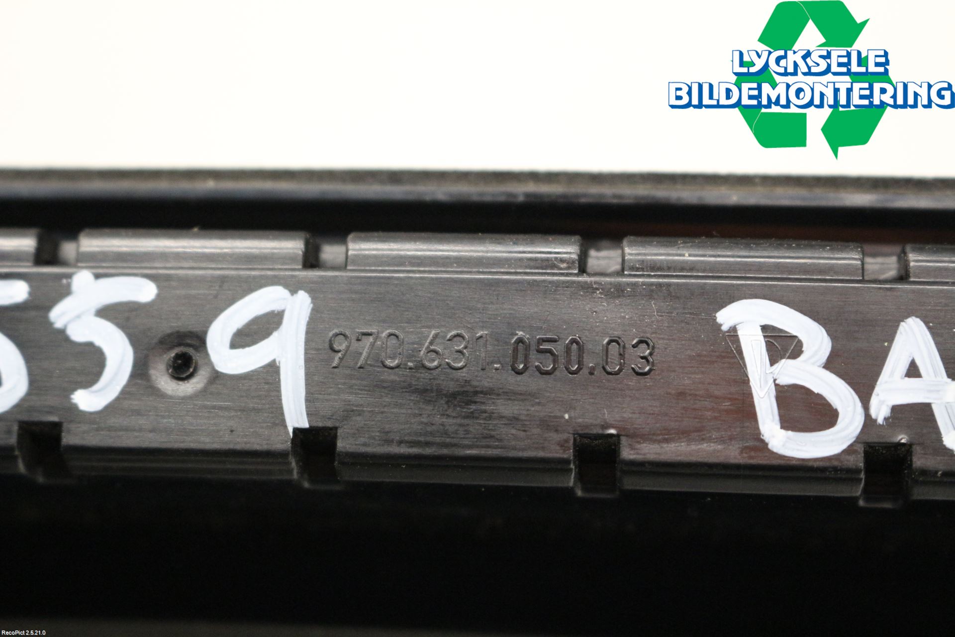 Porsche PANAMERA 09- Bromsljus Bakruta