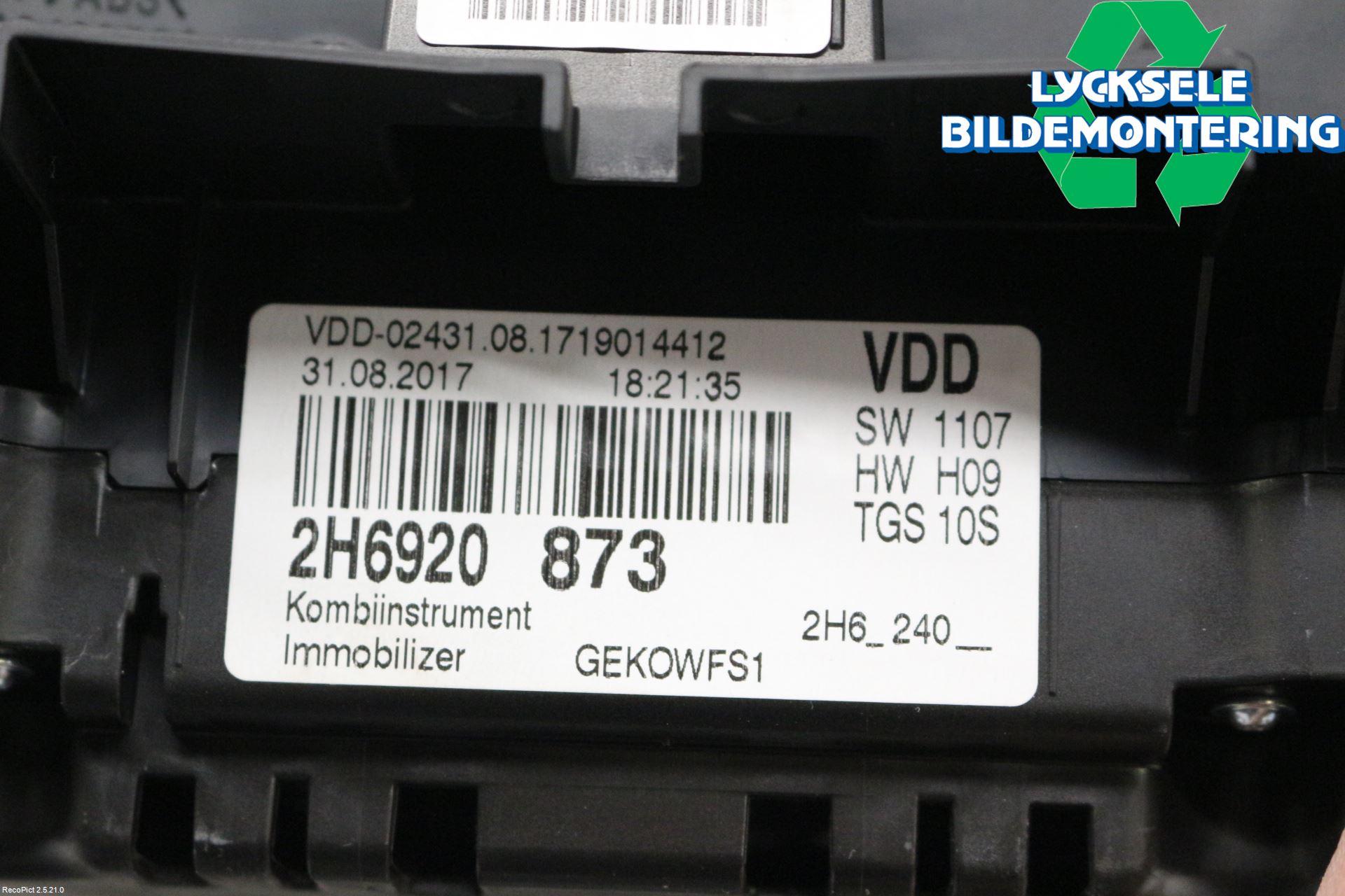 Volkswagen VW AMAROK 2H 10-22 Instrument Komb