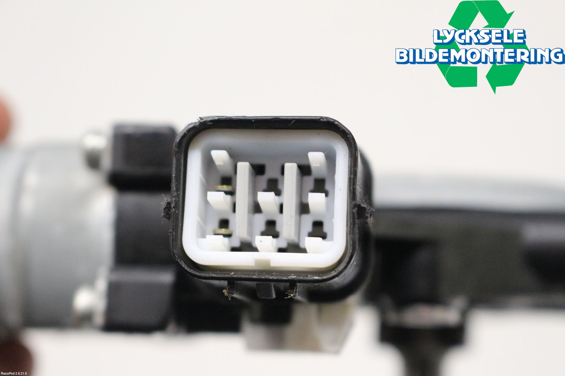 Isuzu D-MAX Fönsterhissmotor