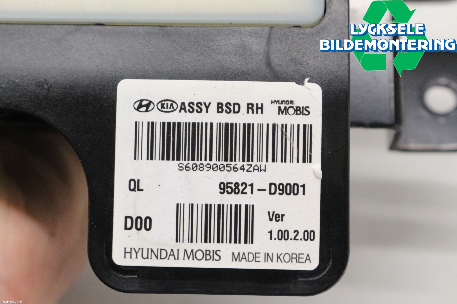 Kia SPORTAGE (QL) 16-21 Parkeringshjälp Backsensor