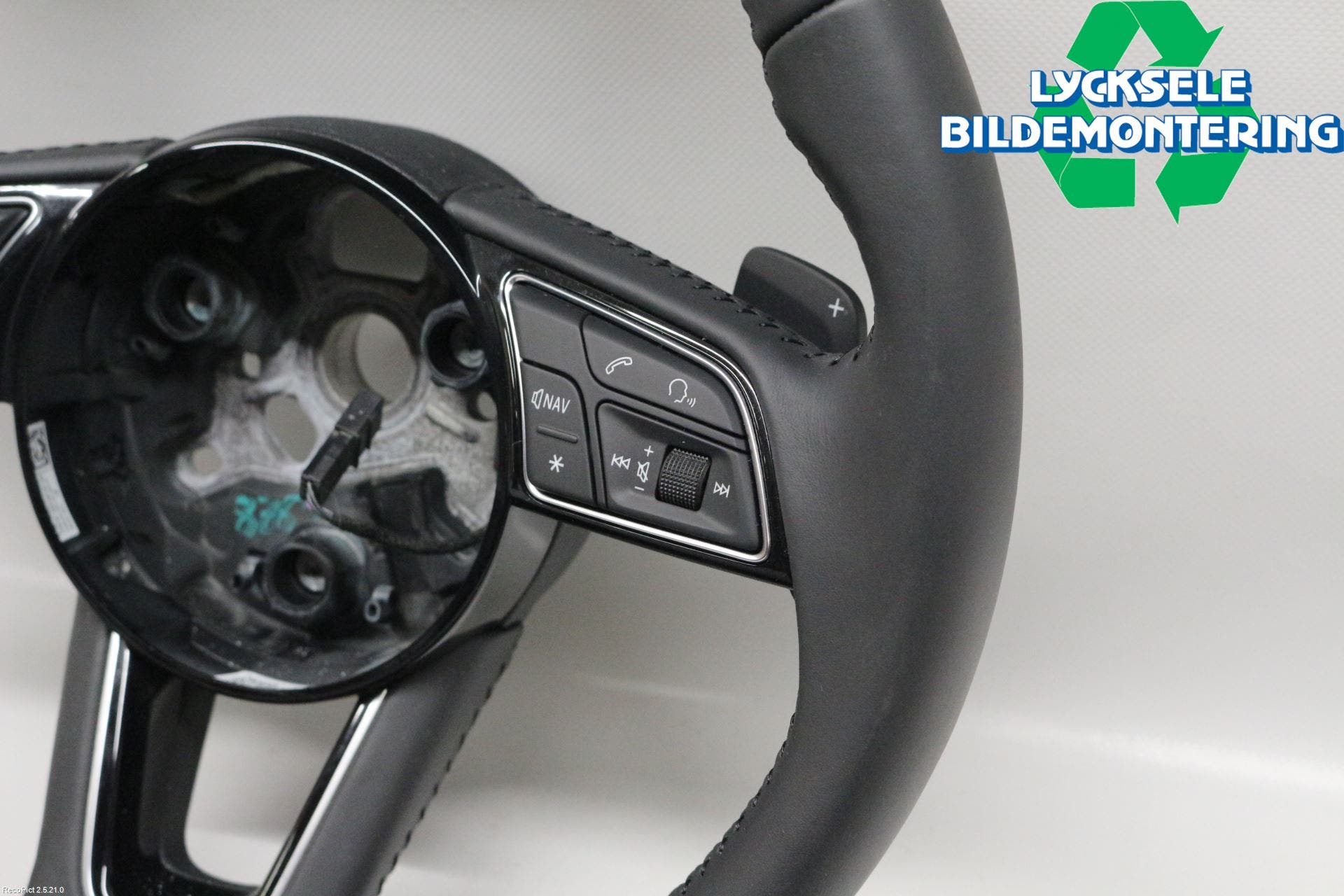 Audi A4/S4 B9 16-19 Ratt