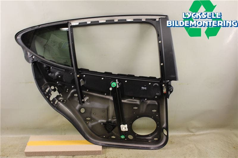 Porsche PANAMERA 09- Dörruteram